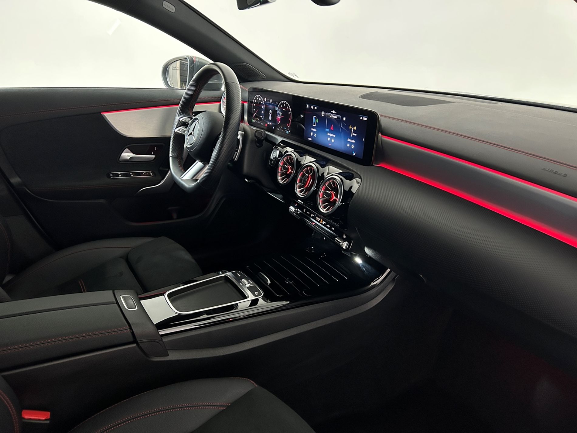 Mercedes CLA Shooting Brake 200 AMG Line Premium auto   - Autoviemme