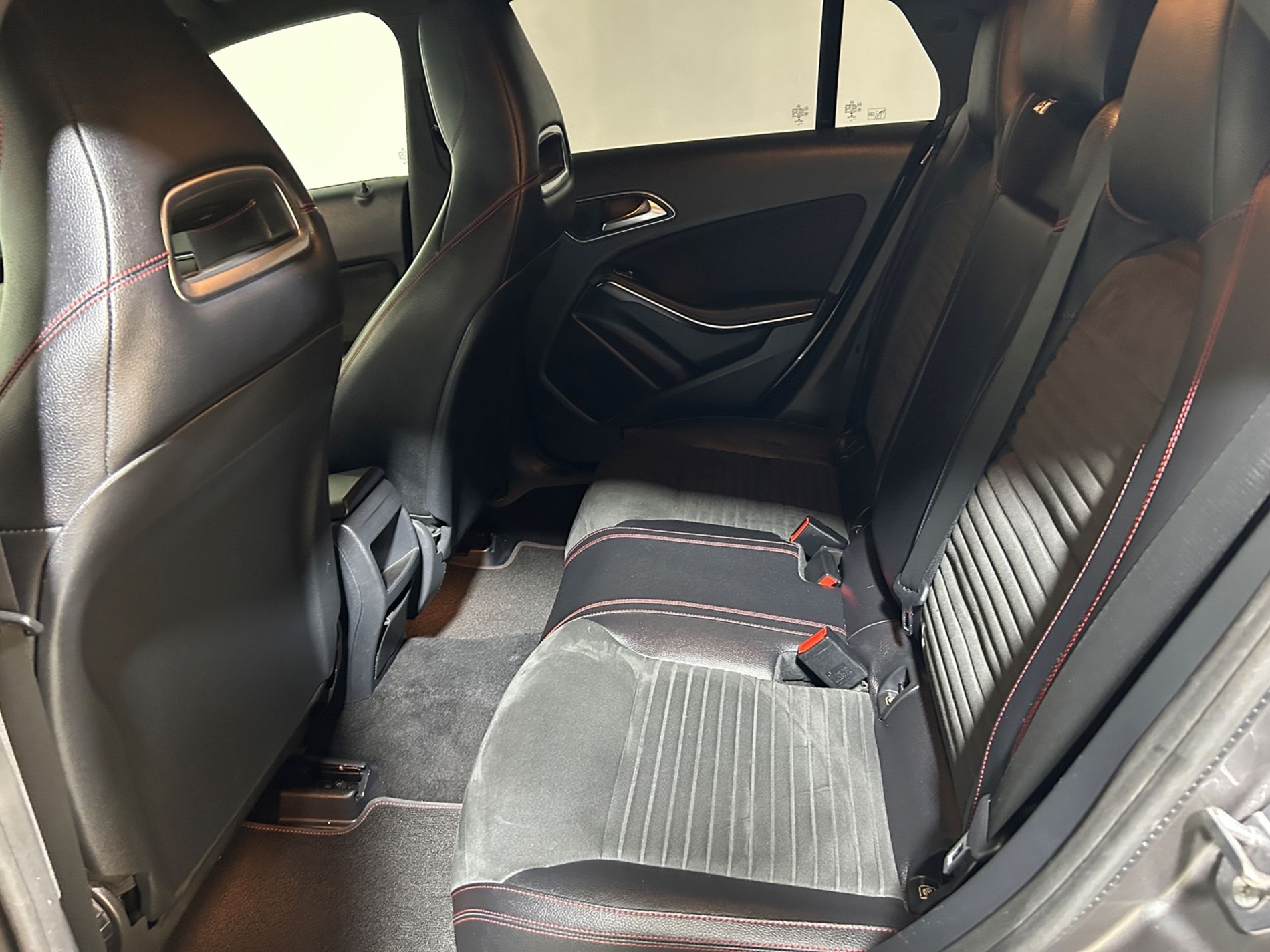 Mercedes CLA Shooting Brake 180 Premium automatica FL - Autoviemme