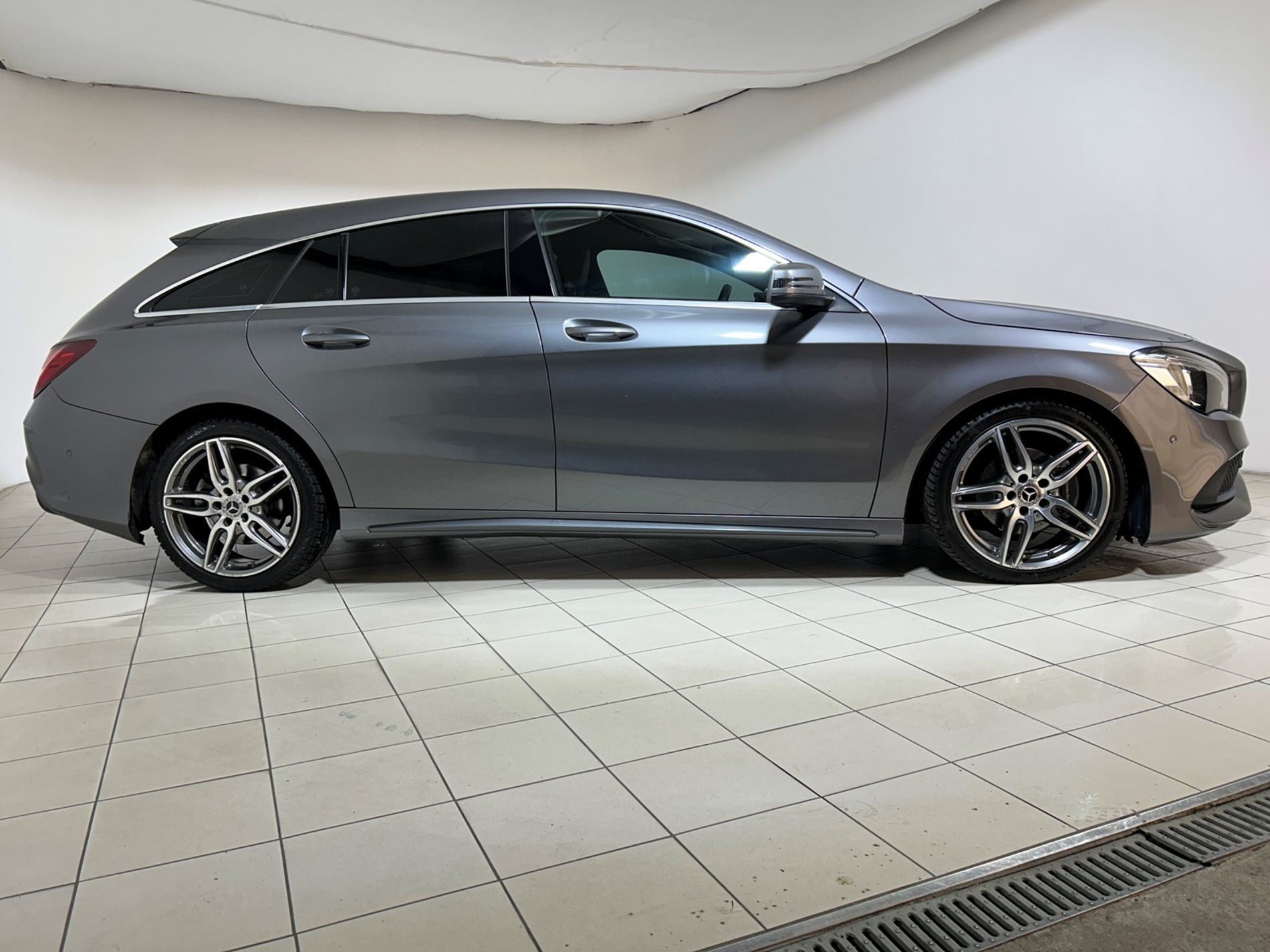 Mercedes CLA Shooting Brake 180 Premium automatica FL - Autoviemme