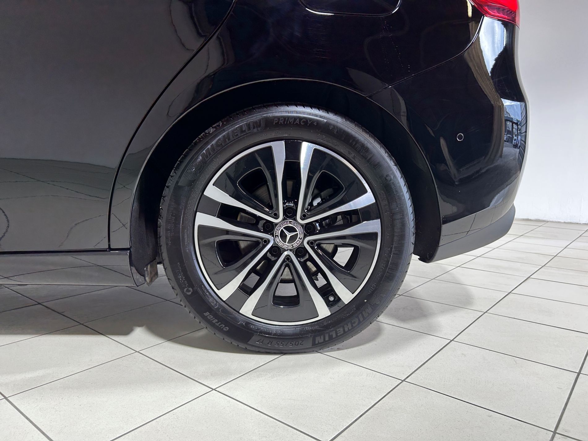 B180 Progressive Advanced - Autoviemme