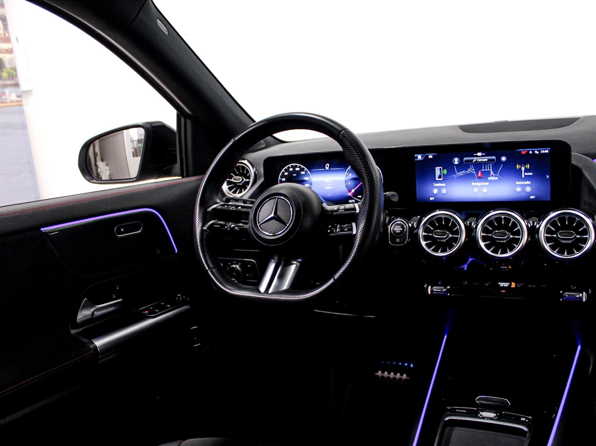 Mercedes GLA 200 Premium Hybrid - Autoviemme