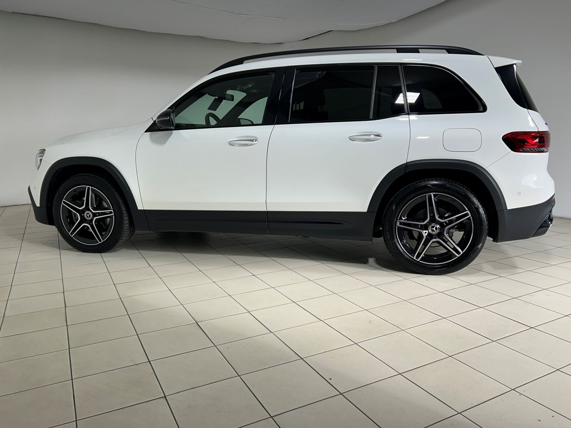 Mercedes GLB 200 d Premium 4matic automatica telecamera 360 - Autoviemme