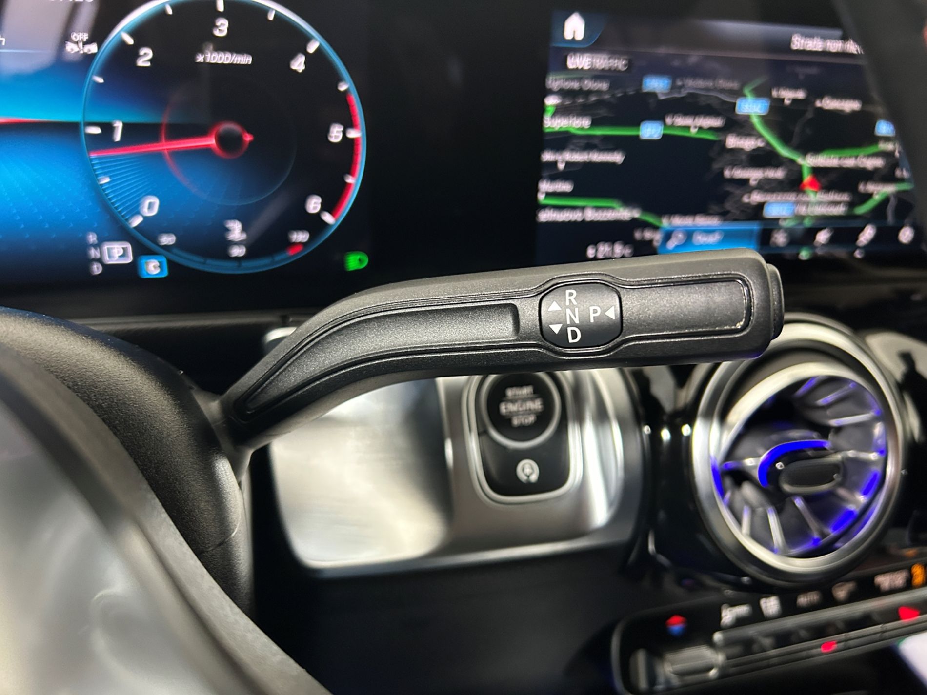 Mercedes GLB 200 d Premium 4matic automatica telecamera 360 - Autoviemme