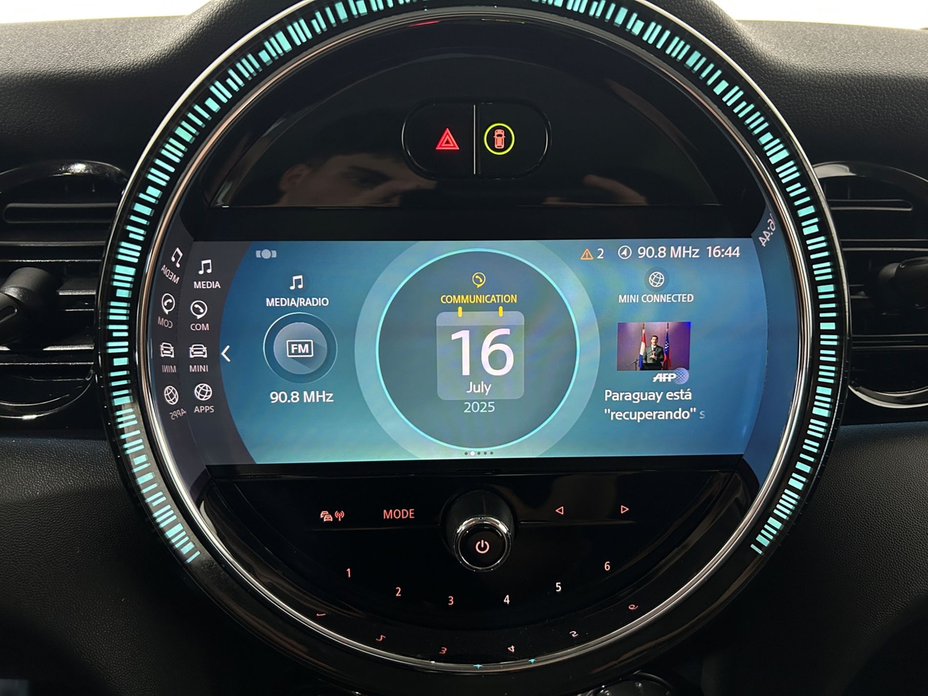 Mini 5p 1.5 Cooper Essential auto - Autoviemme