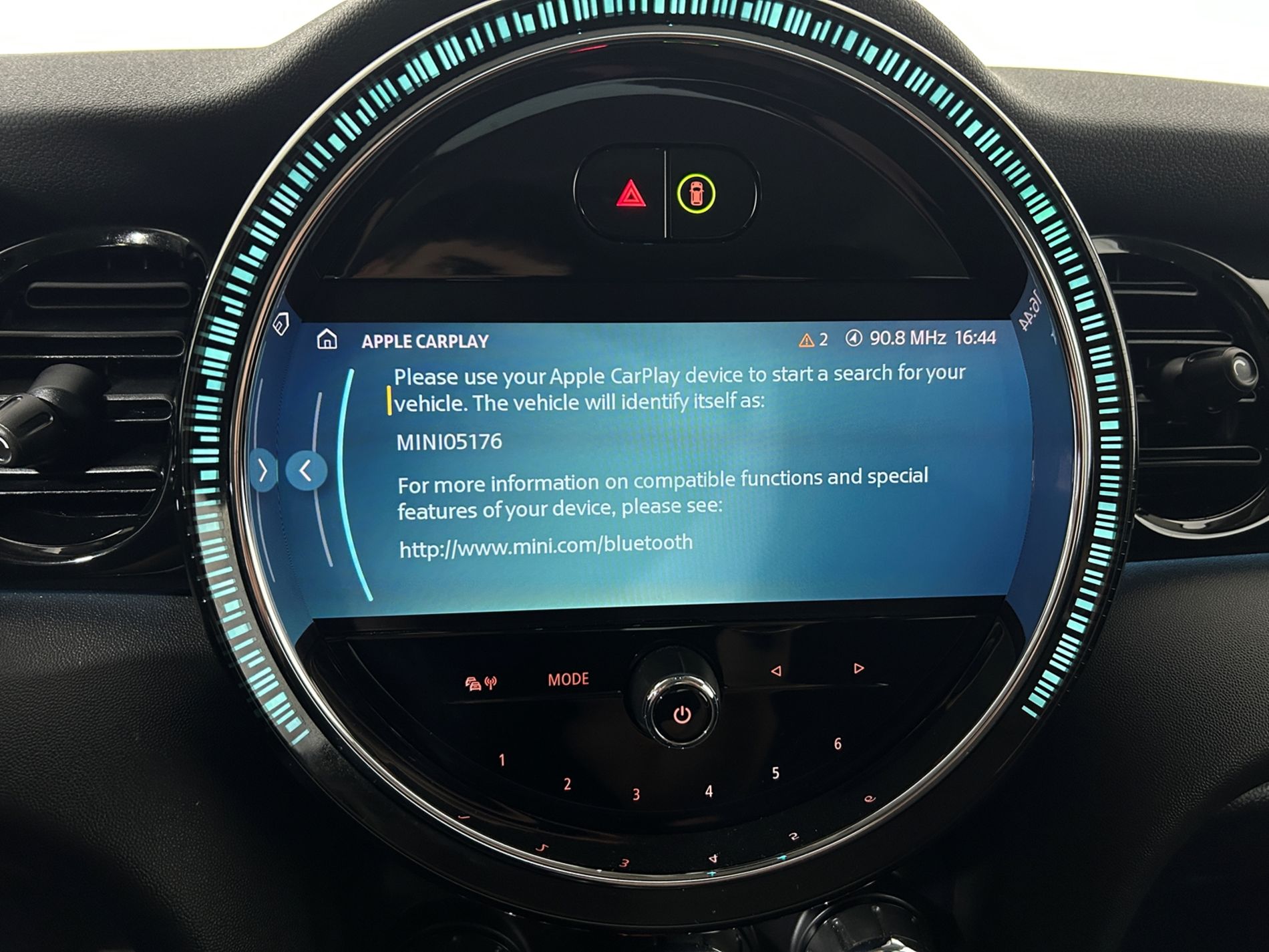 Mini 5p 1.5 Cooper Essential auto - Autoviemme