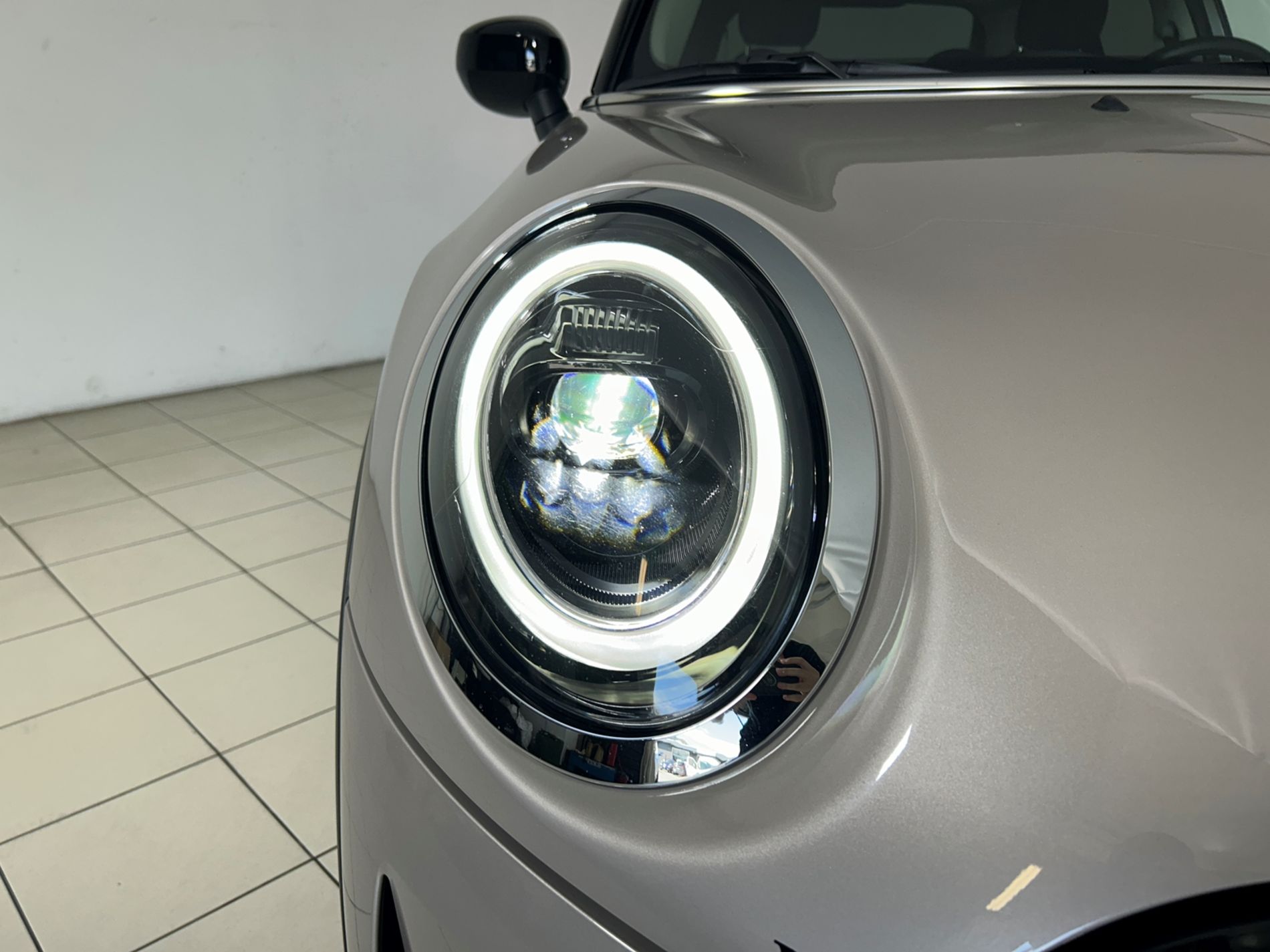 Mini 5p 1.5 Cooper Essential auto - Autoviemme