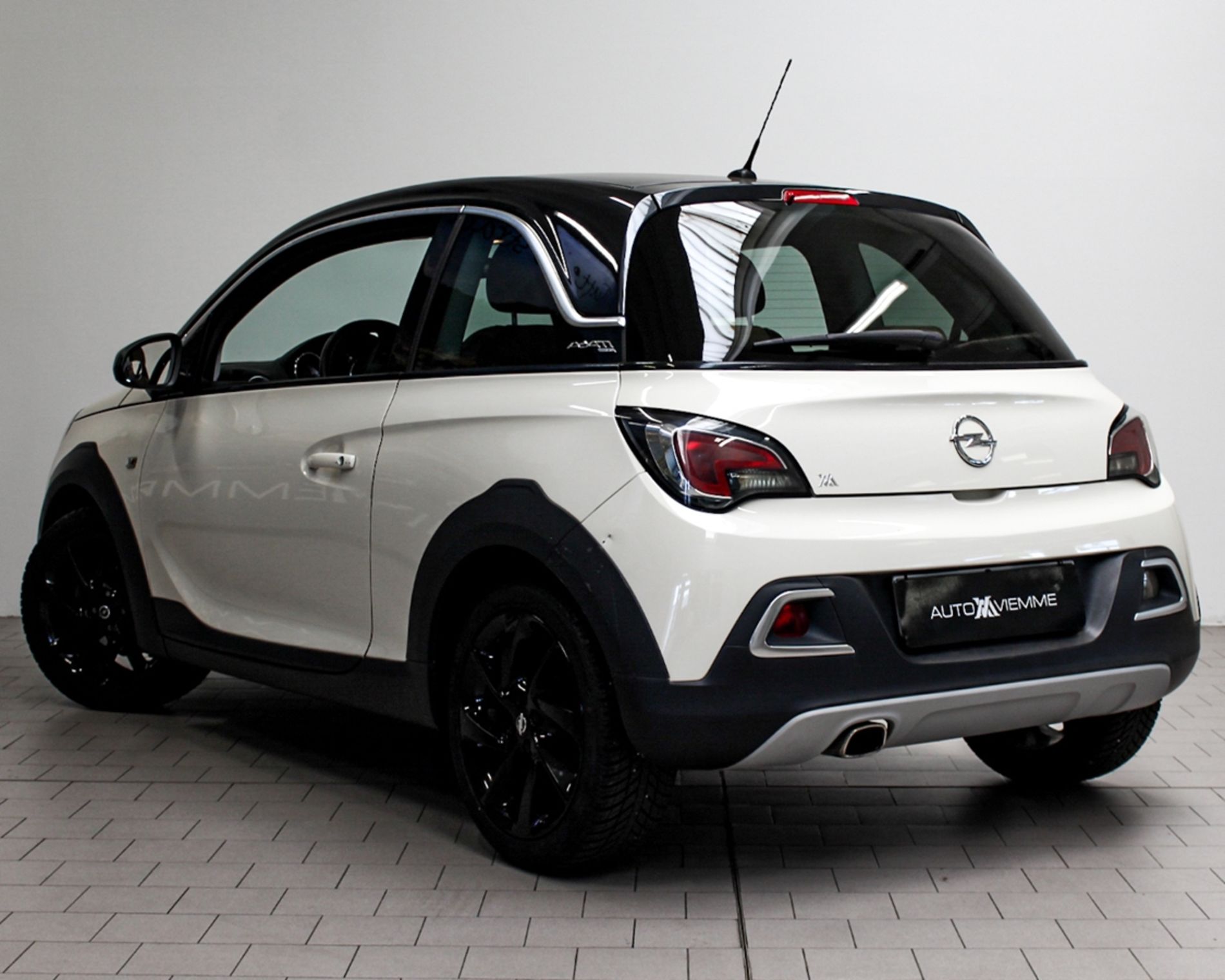 Adam 1.2 70cv E6 - Autoviemme