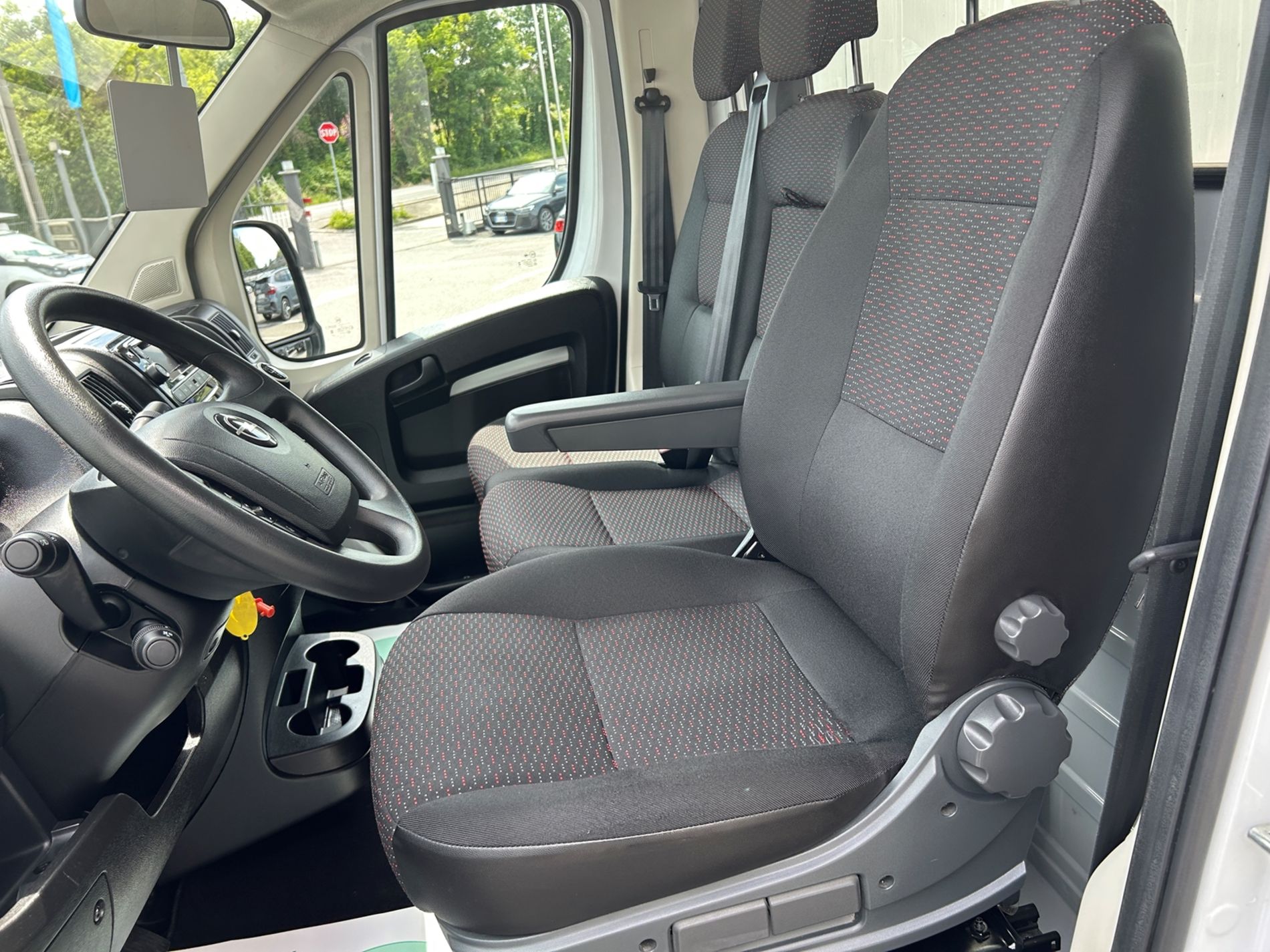 Opel Movano L1 H1 Editon 120 cv diesel pedana elettrica + baule elettrico - Autoviemme
