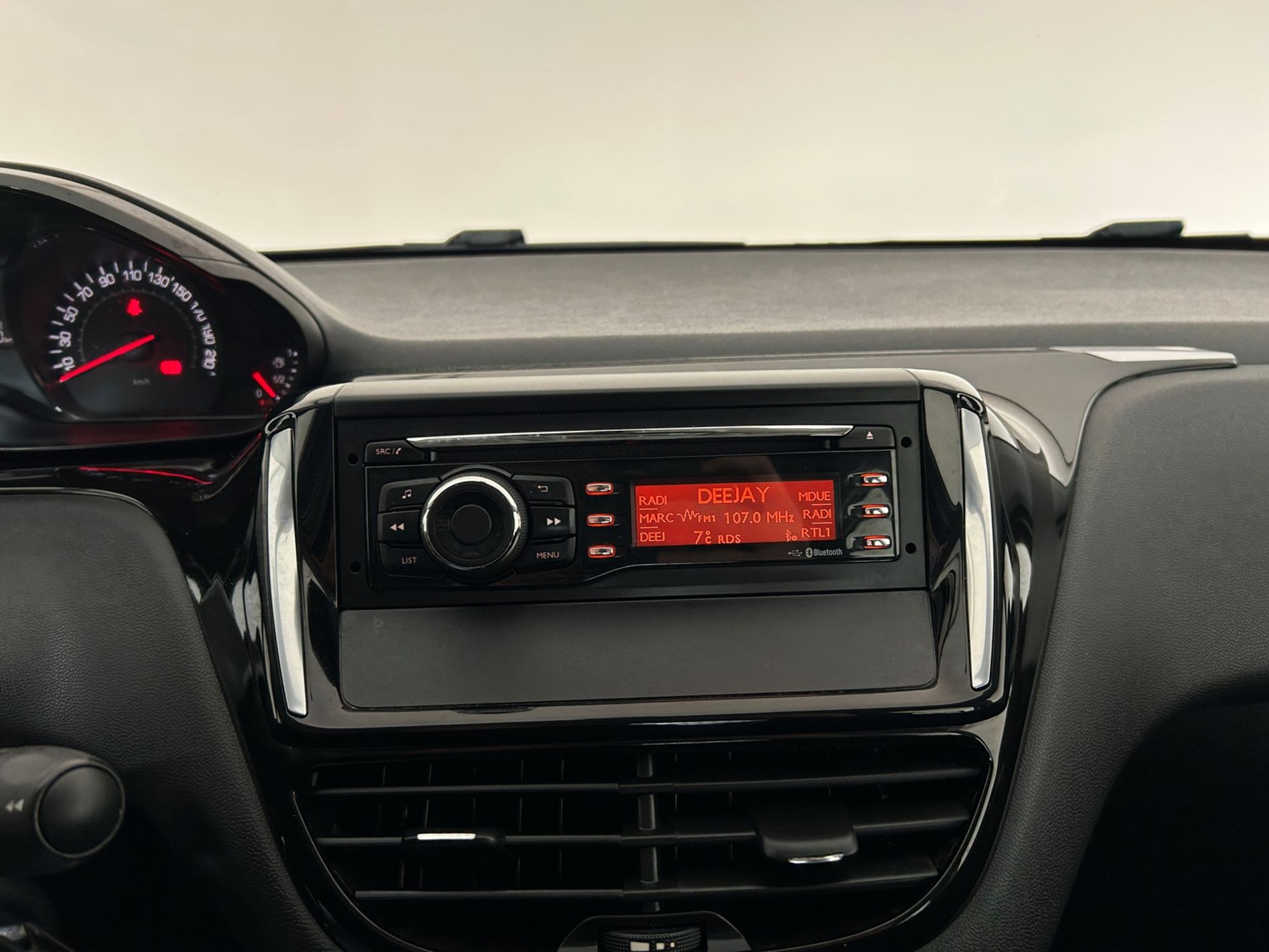 Peugeot 208 VAN 1.4 Hdi 68 cv Fap - Autoviemme