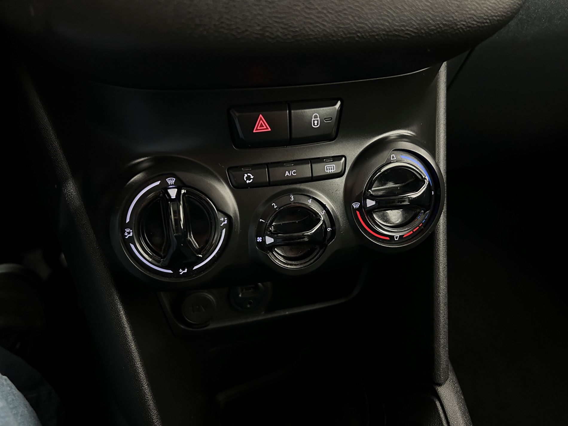 Peugeot 208 VAN 1.4 Hdi 68 cv Fap - Autoviemme
