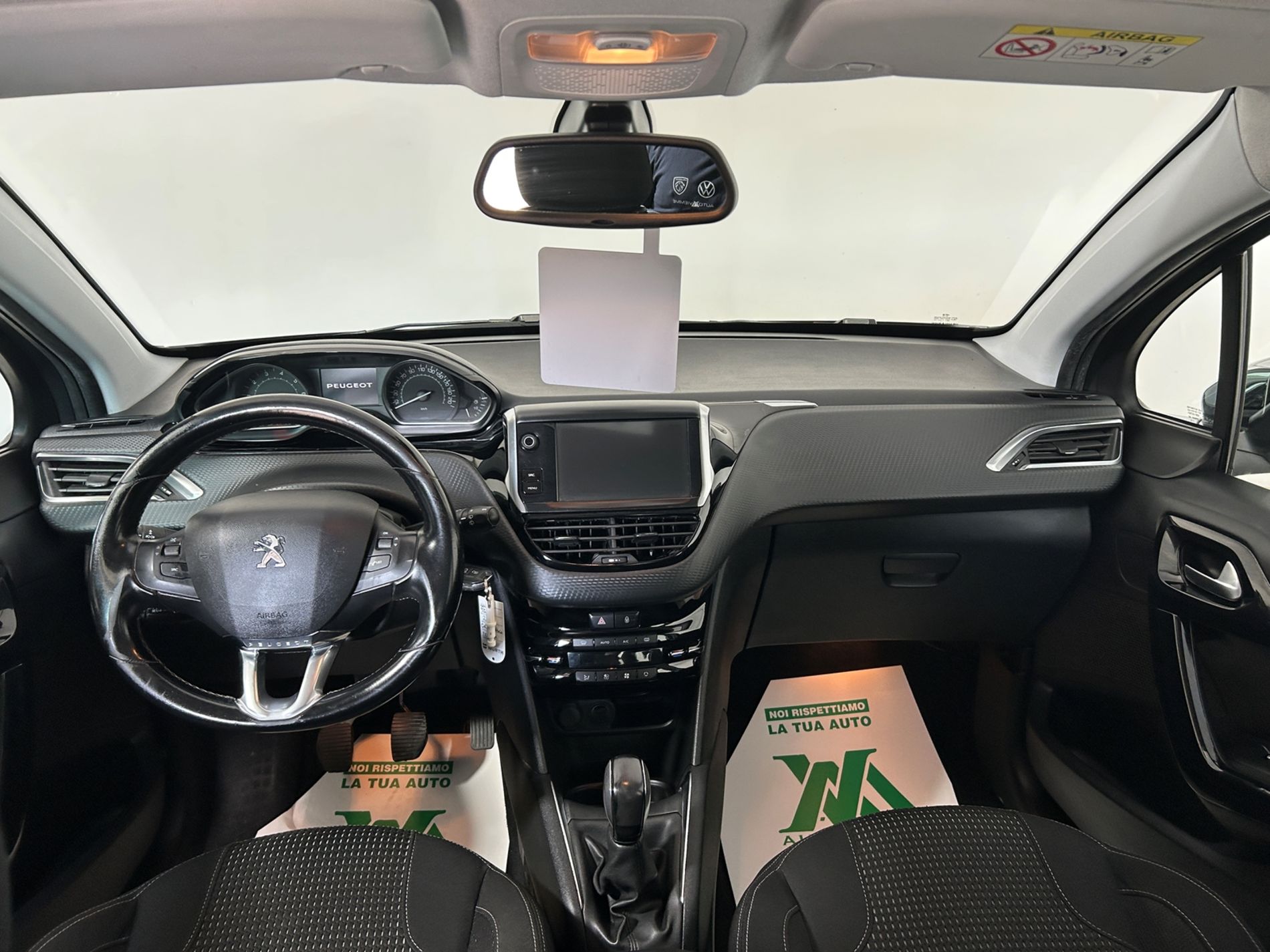 Peugeot 208 5p 1.2 puretech Allure 82 cv - Autoviemme