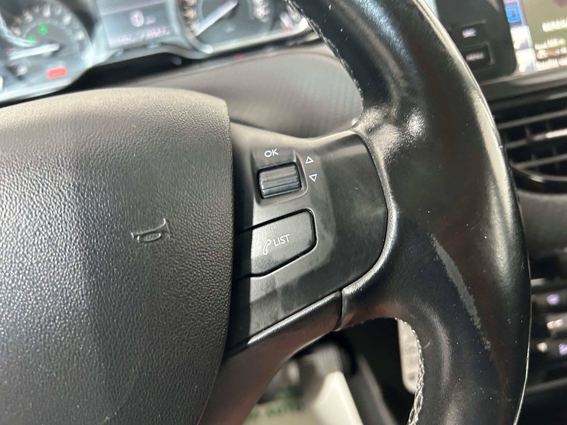 Peugeot 208 5p 1.2 puretech Allure 82 cv - Autoviemme