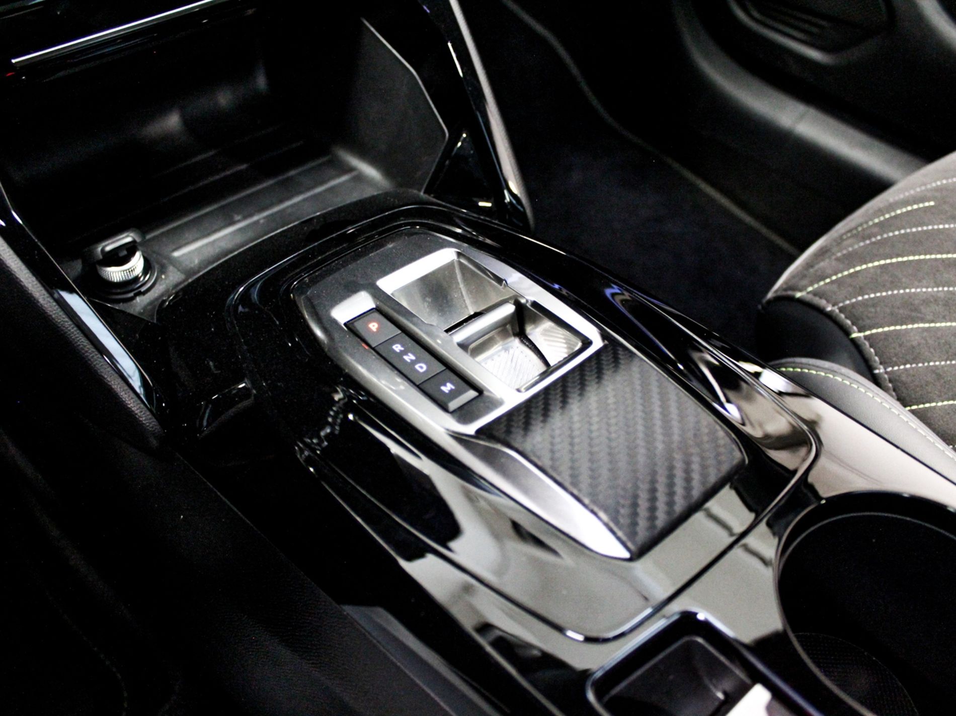 208 1.2 hybrid GT 145cv e-dcs 6 - Autoviemme