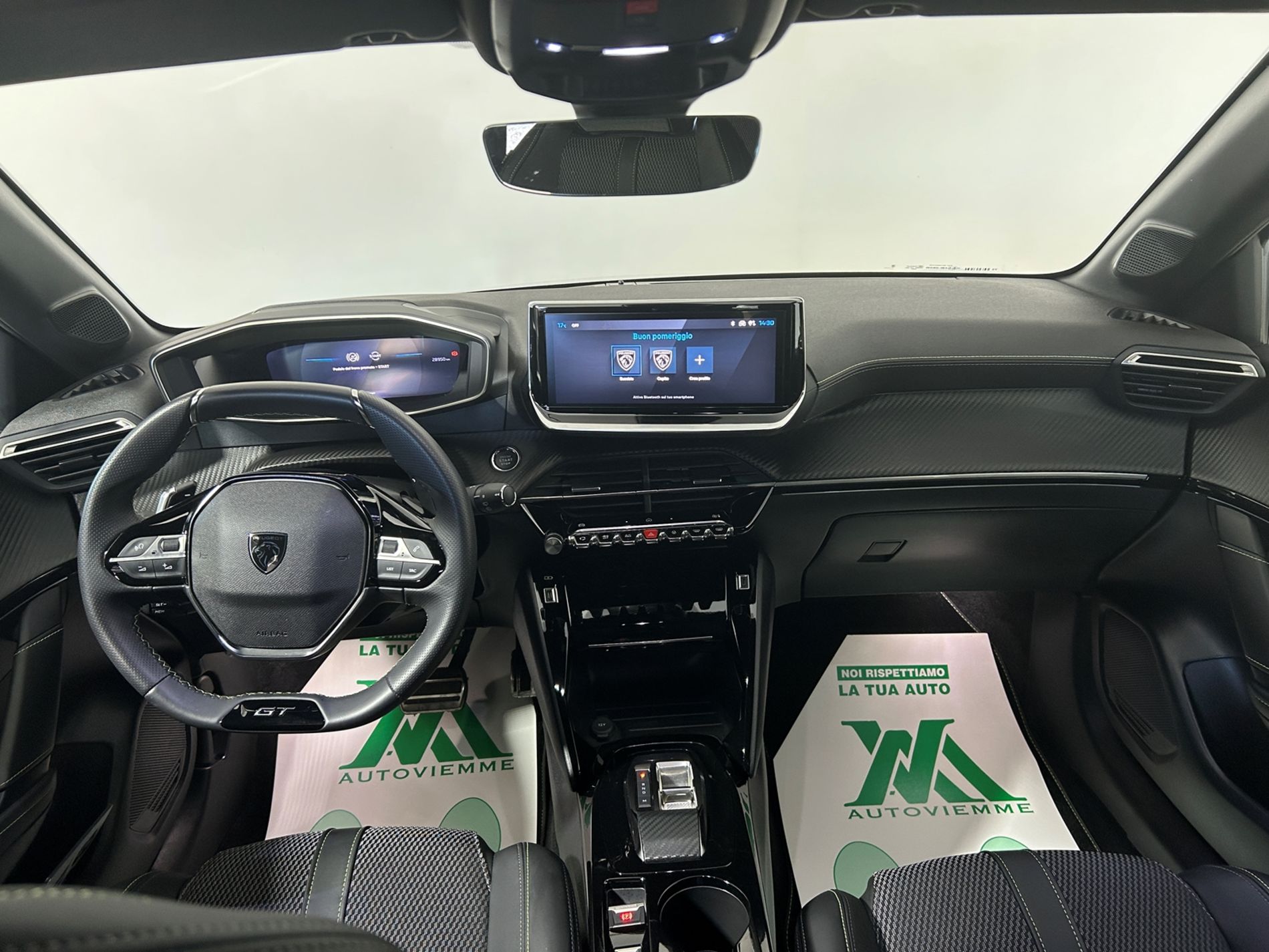 Peugeot 208 1.2 hybrid GT 145 cv e-dcs 6 - Autoviemme