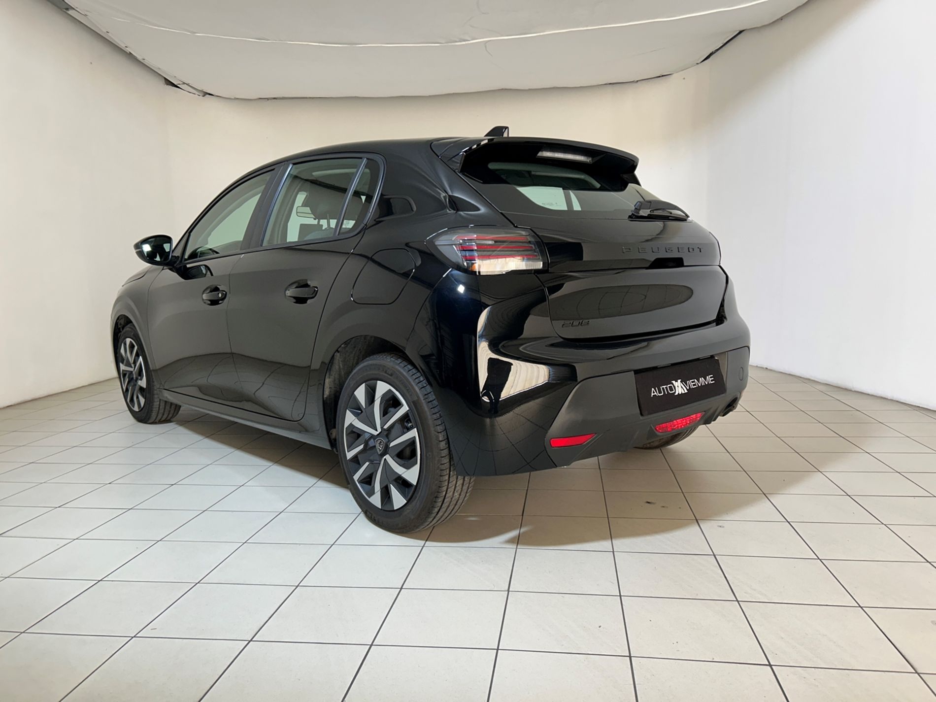 Peugeot 208 1.2 Active s&s 100cv - Autoviemme