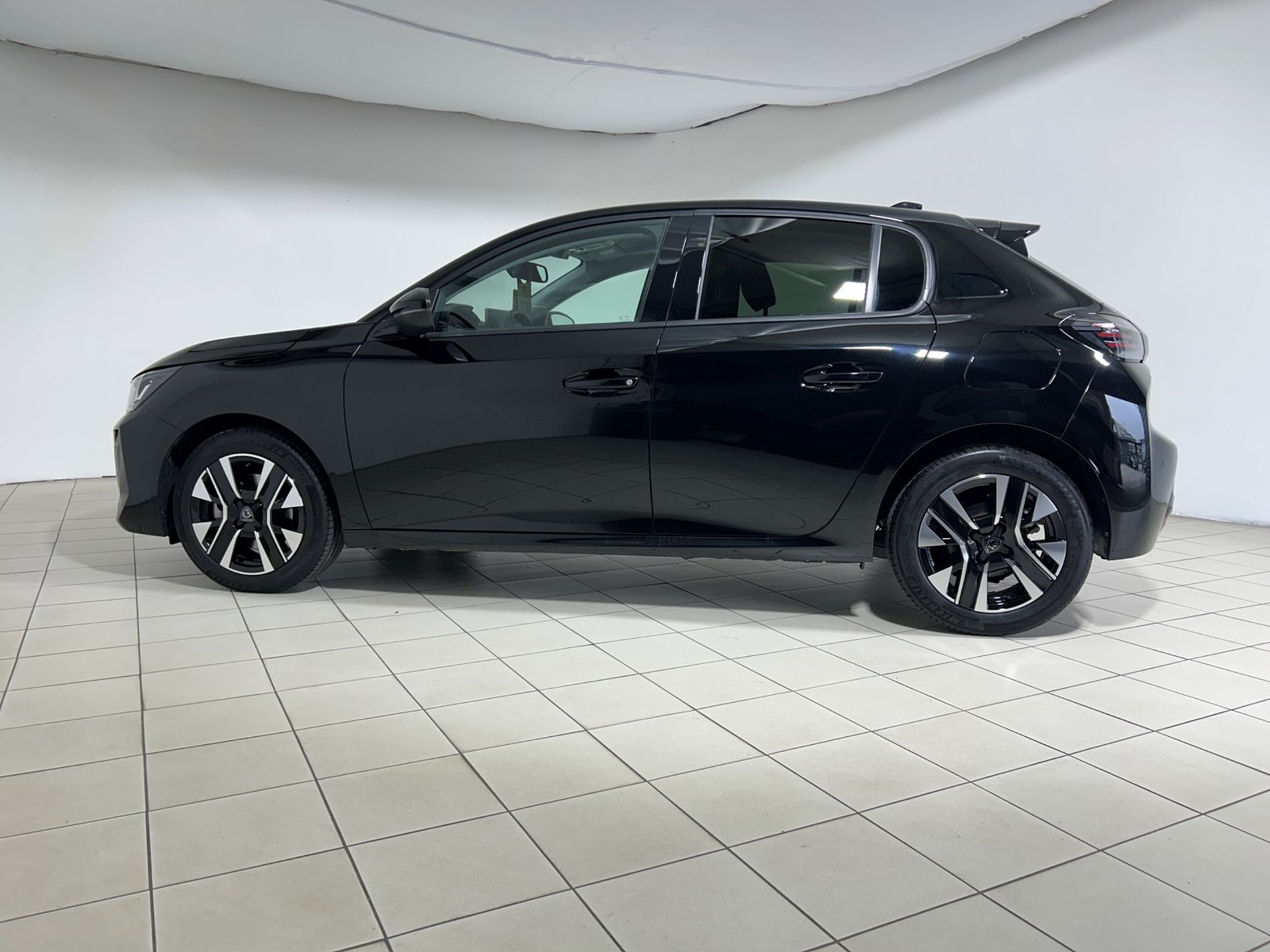 Peugeot 208 Allure s&s 100 cv - Autoviemme