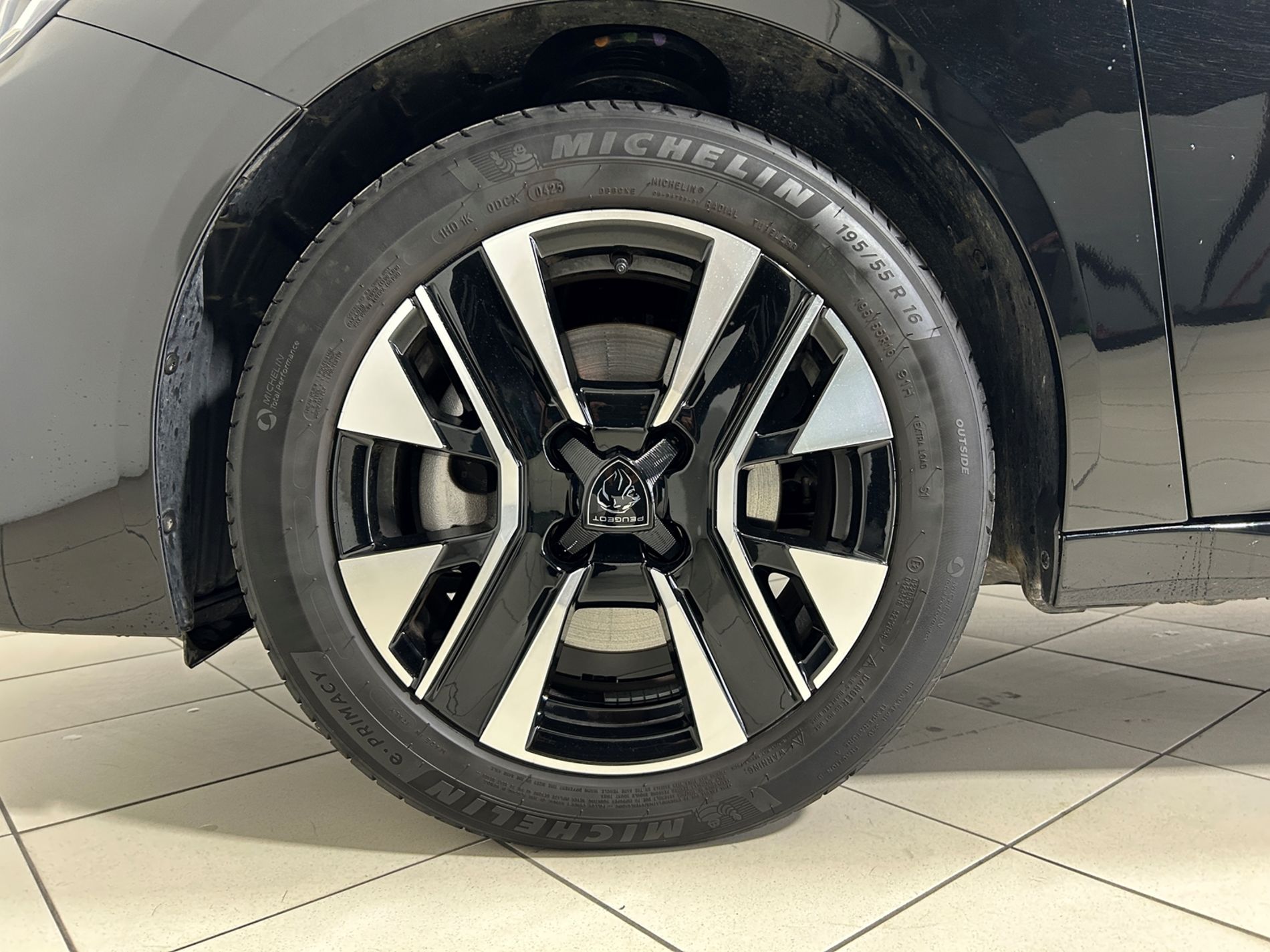 Peugeot 208 Allure s&s 100 cv - Autoviemme