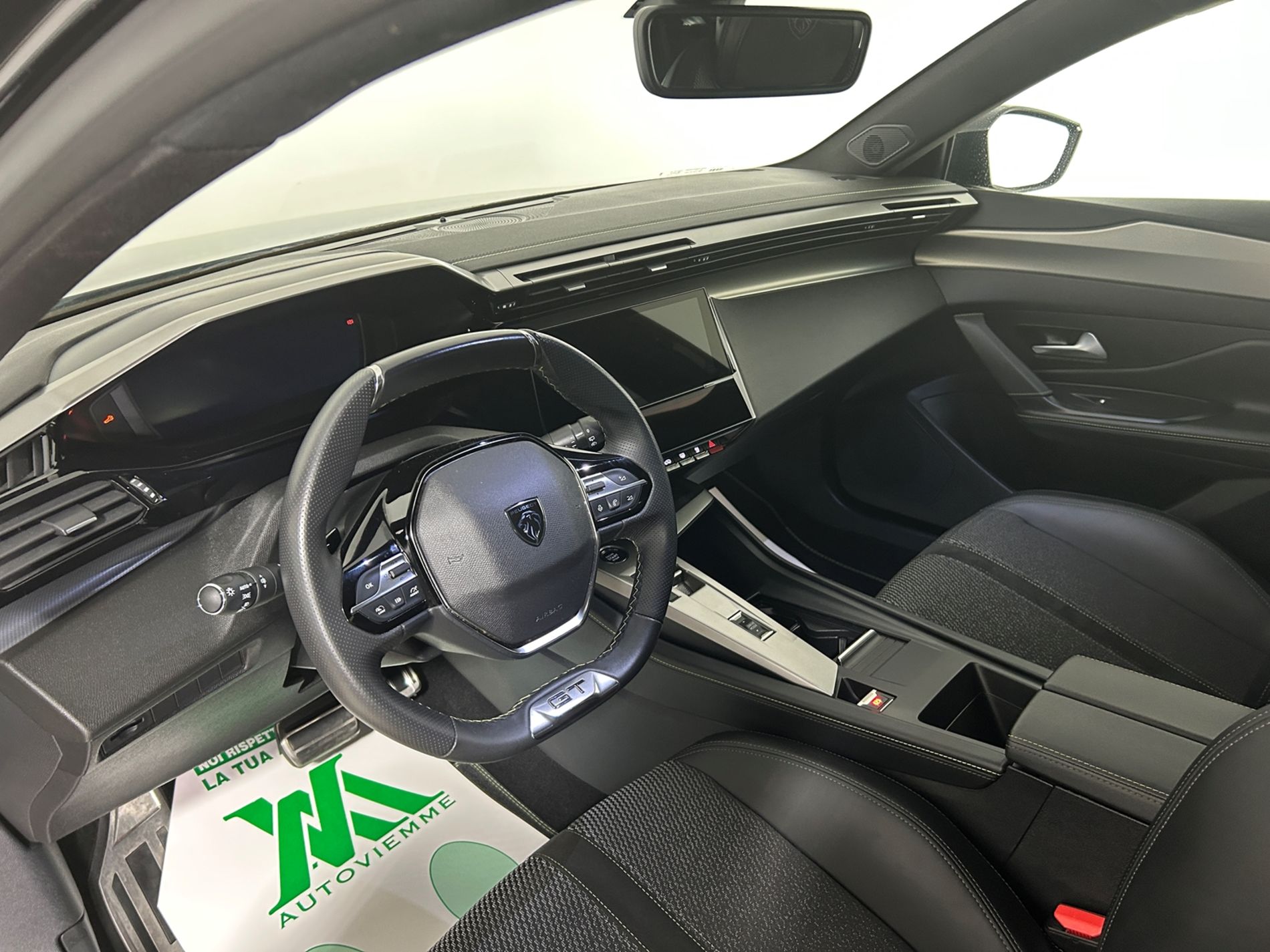 Peugeot 308 1.2 hybrid GT 145cv e-dcs 6 - Autoviemme