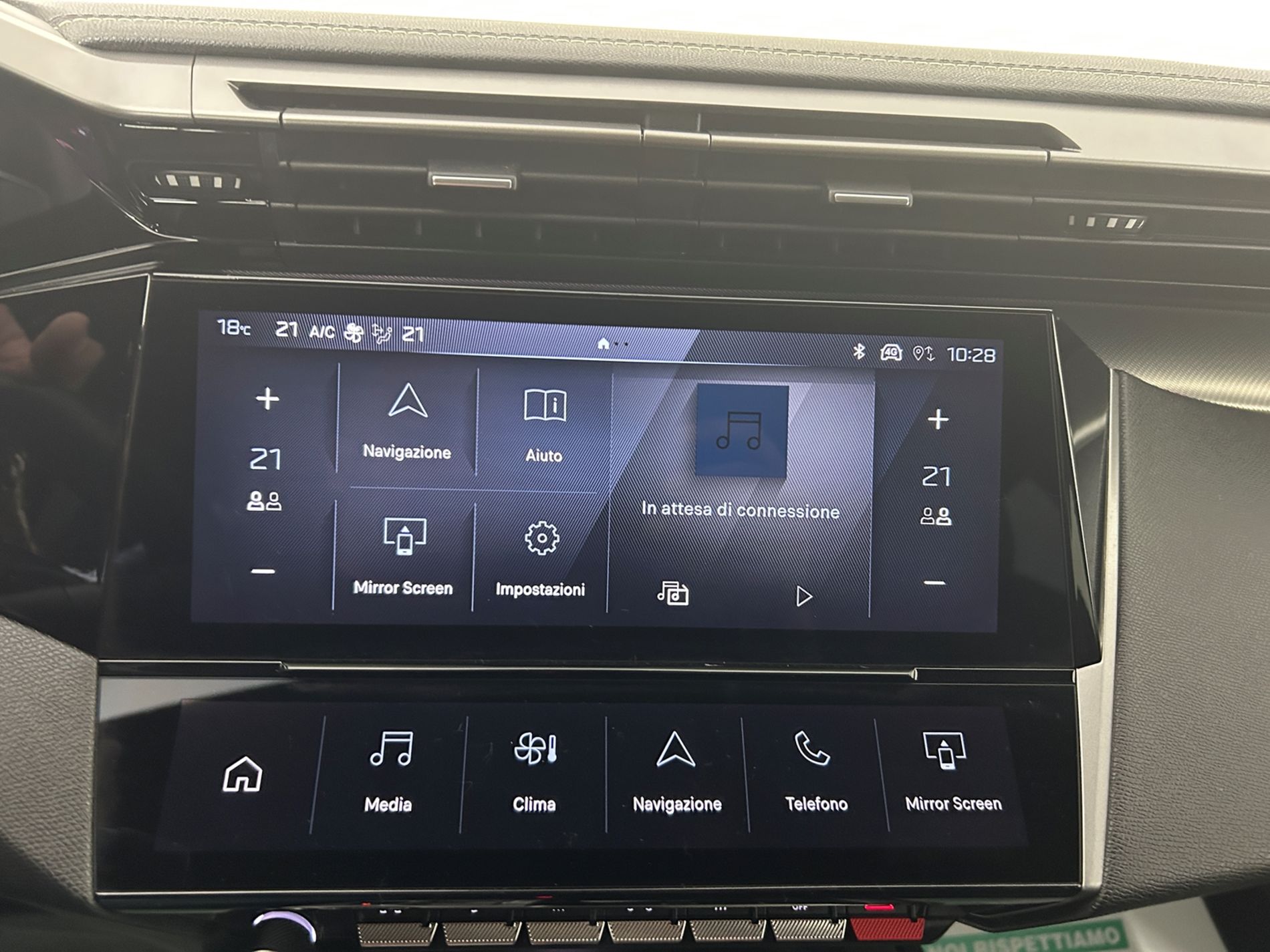 Peugeot 308 1.2 hybrid GT 145cv e-dcs 6 - Autoviemme