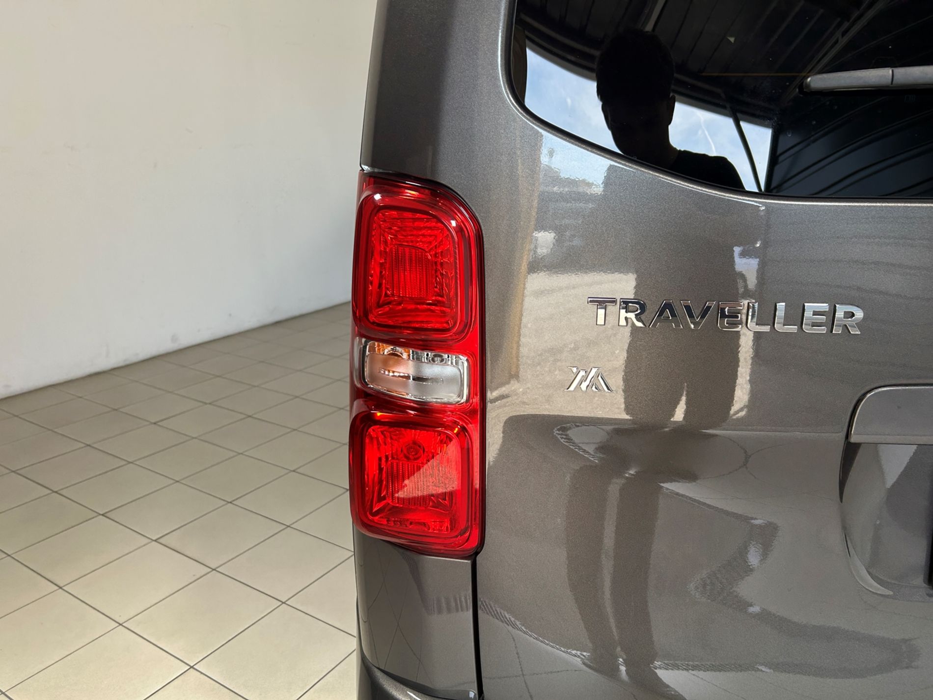 Peugeot Traveller Allure 8 posti M1 2.0 Bluehdi compact 140 cv  S&S my21 - Autoviemme