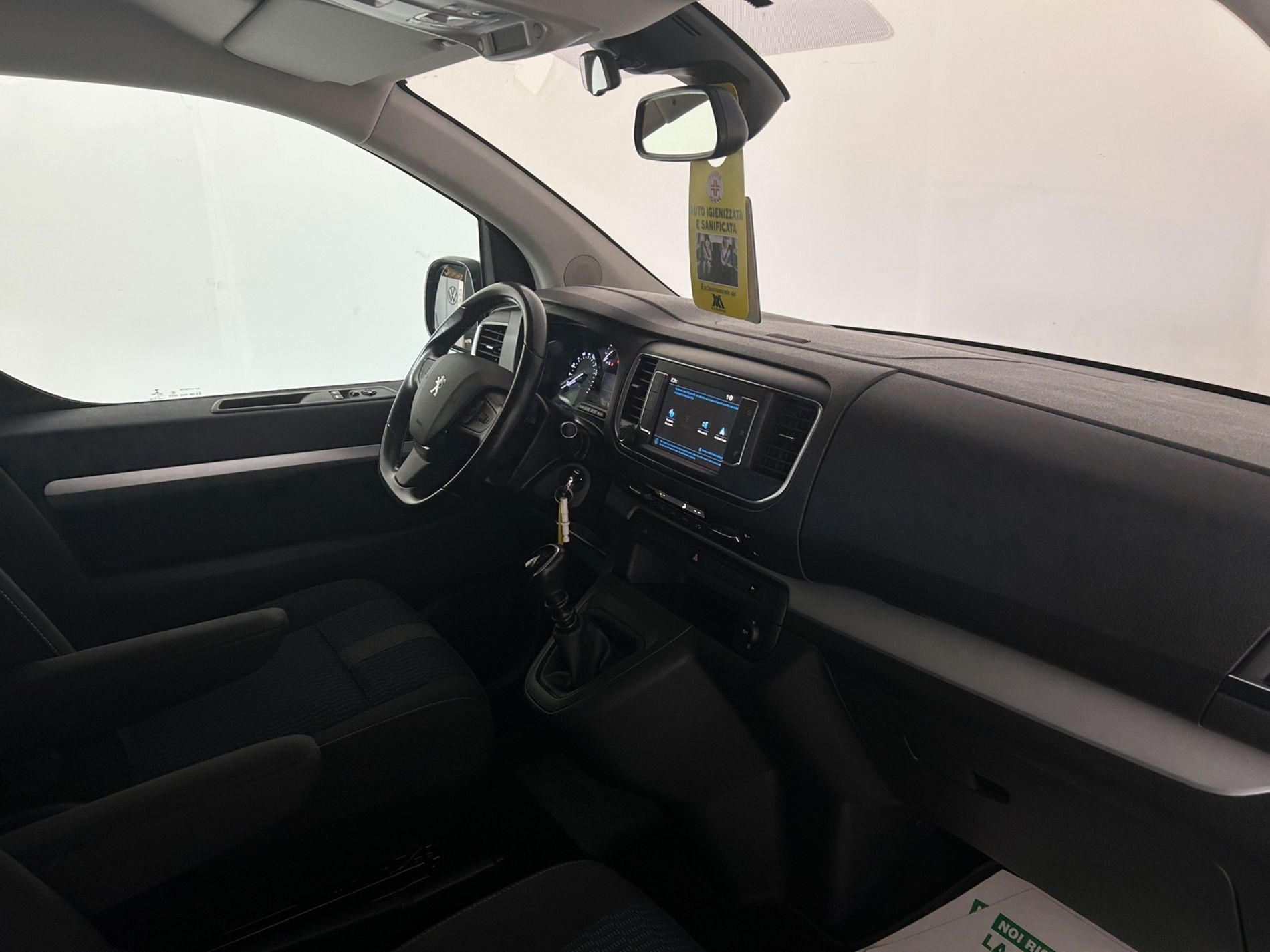 Peugeot Traveller Allure 8 posti M1 2.0 Bluehdi compact 140 cv  S&S my21 - Autoviemme