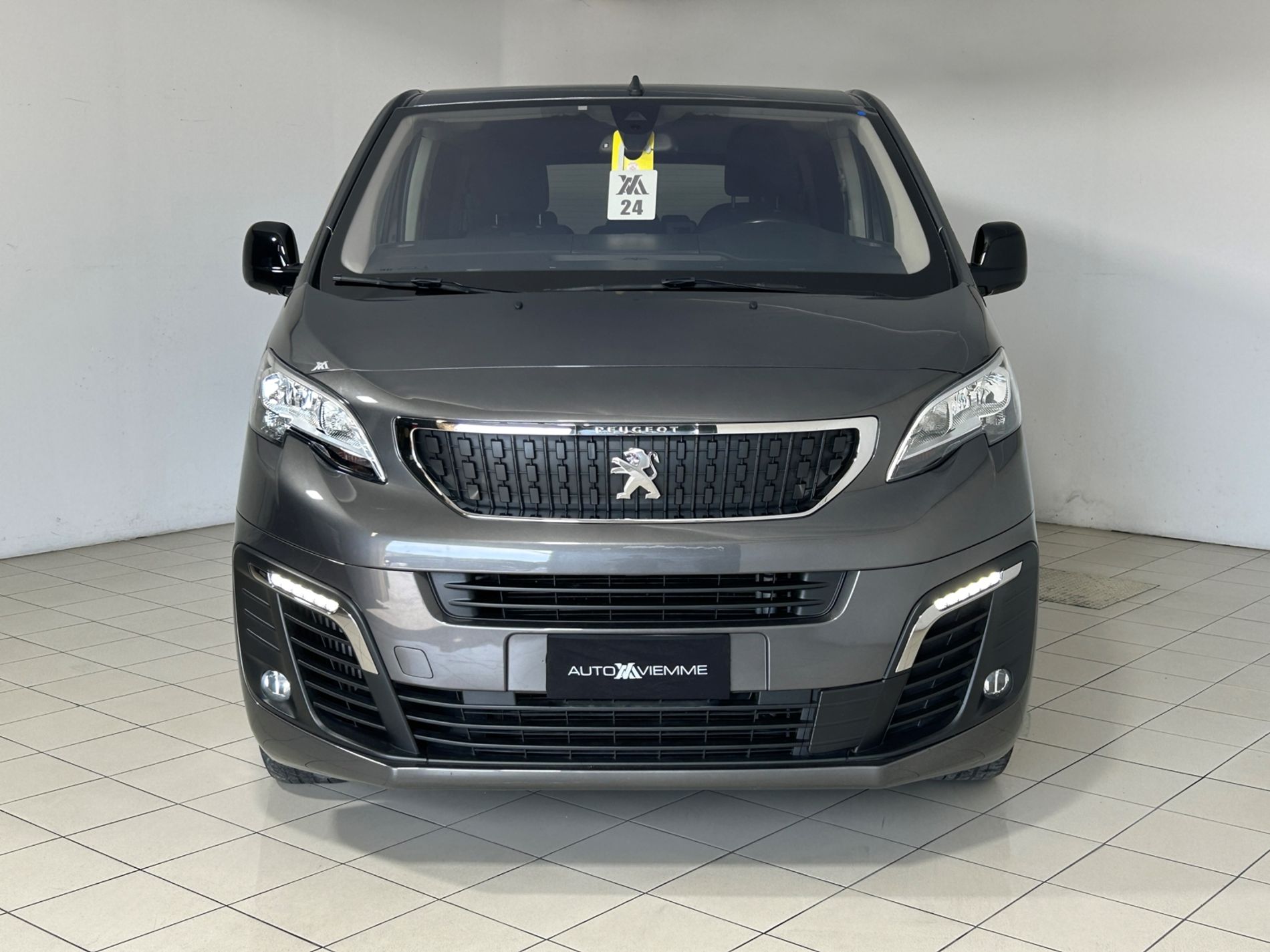 Peugeot Traveller Allure 8 posti M1 2.0 Bluehdi compact 140 cv  S&S my21 - Autoviemme