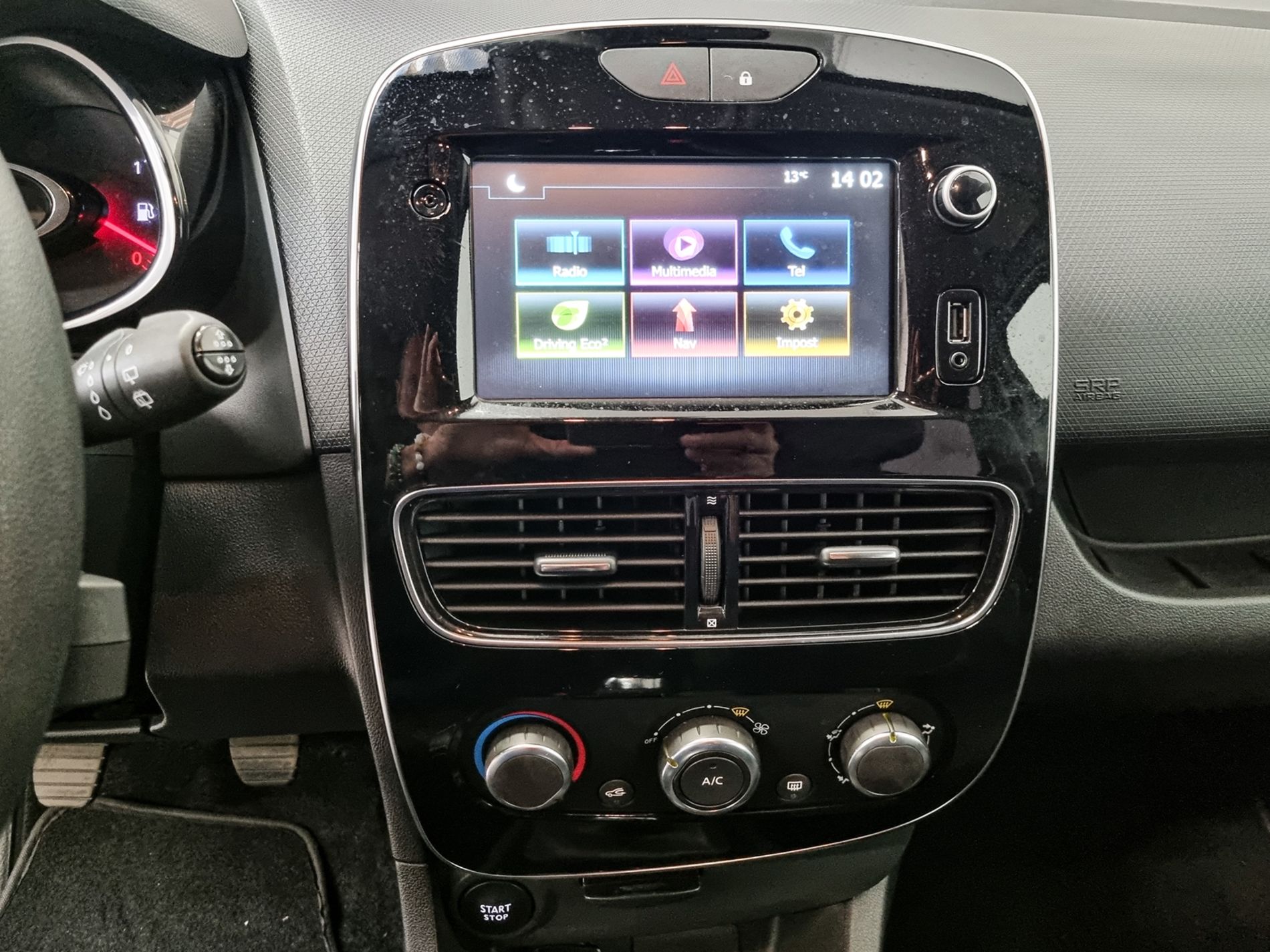 Clio Sporter 0.9 tce Moschino Zen 75cv - Autoviemme