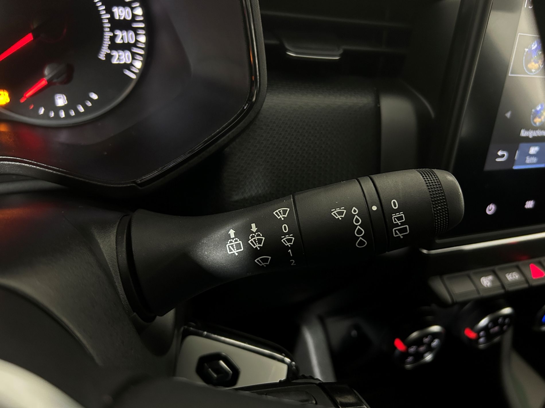 Clio 1.0 Business 90cv - Autoviemme