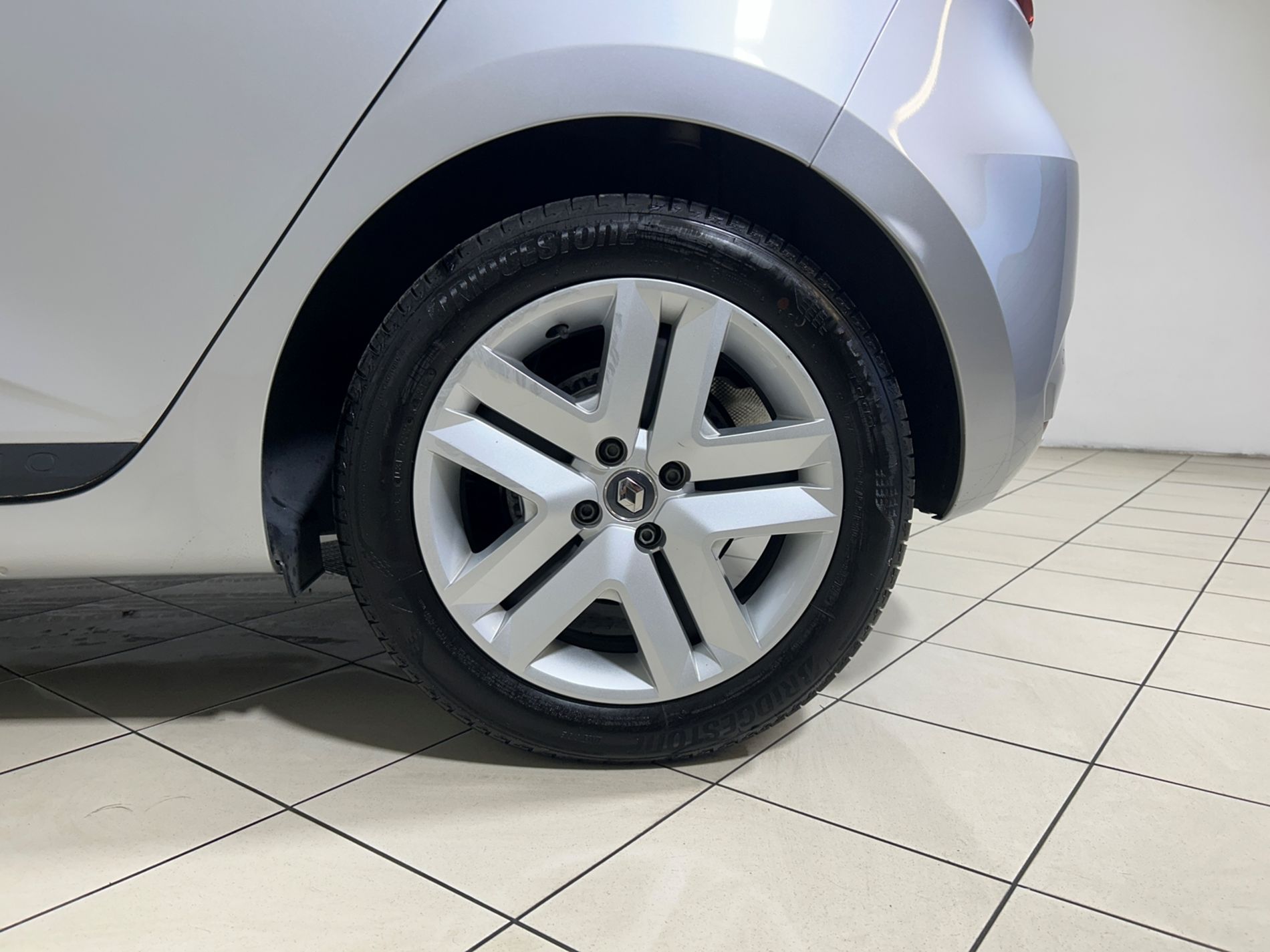 Clio 1.5 Business 100cv - Autoviemme