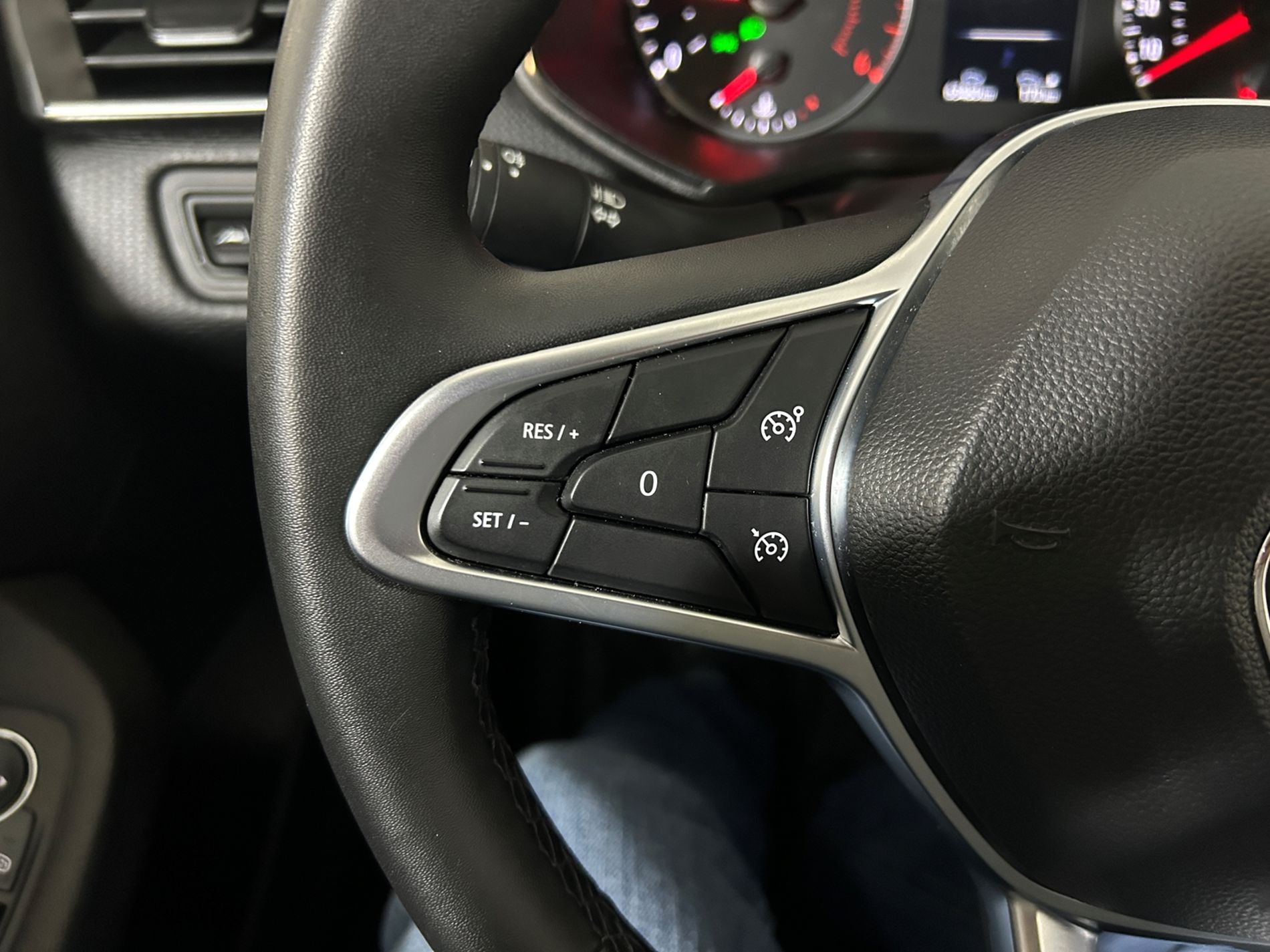 Clio 1.5 Business 100cv - Autoviemme