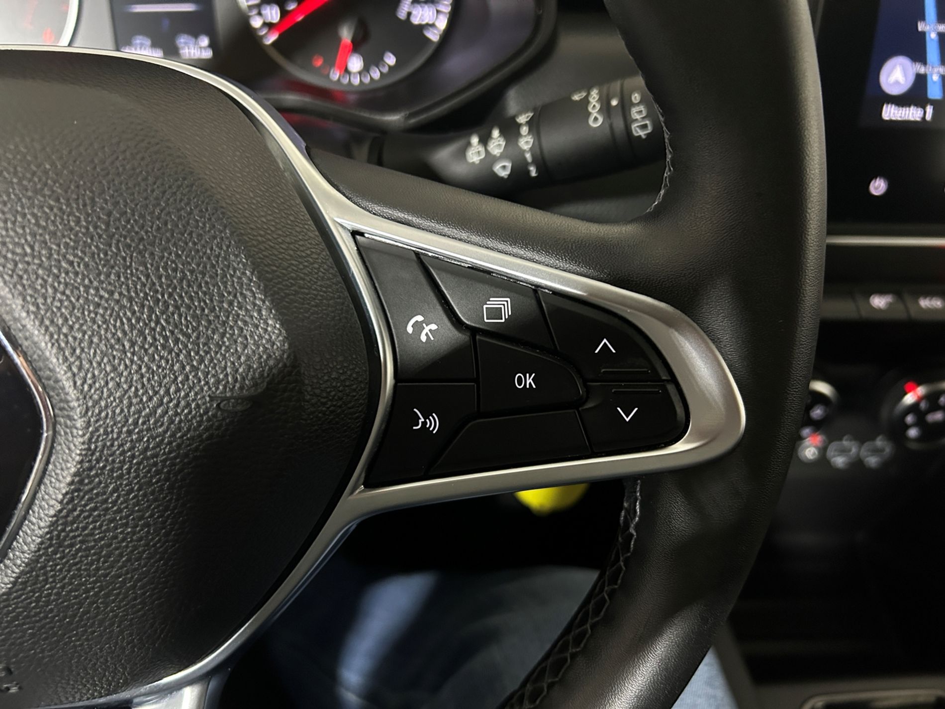 Clio 1.5 Business 100cv - Autoviemme