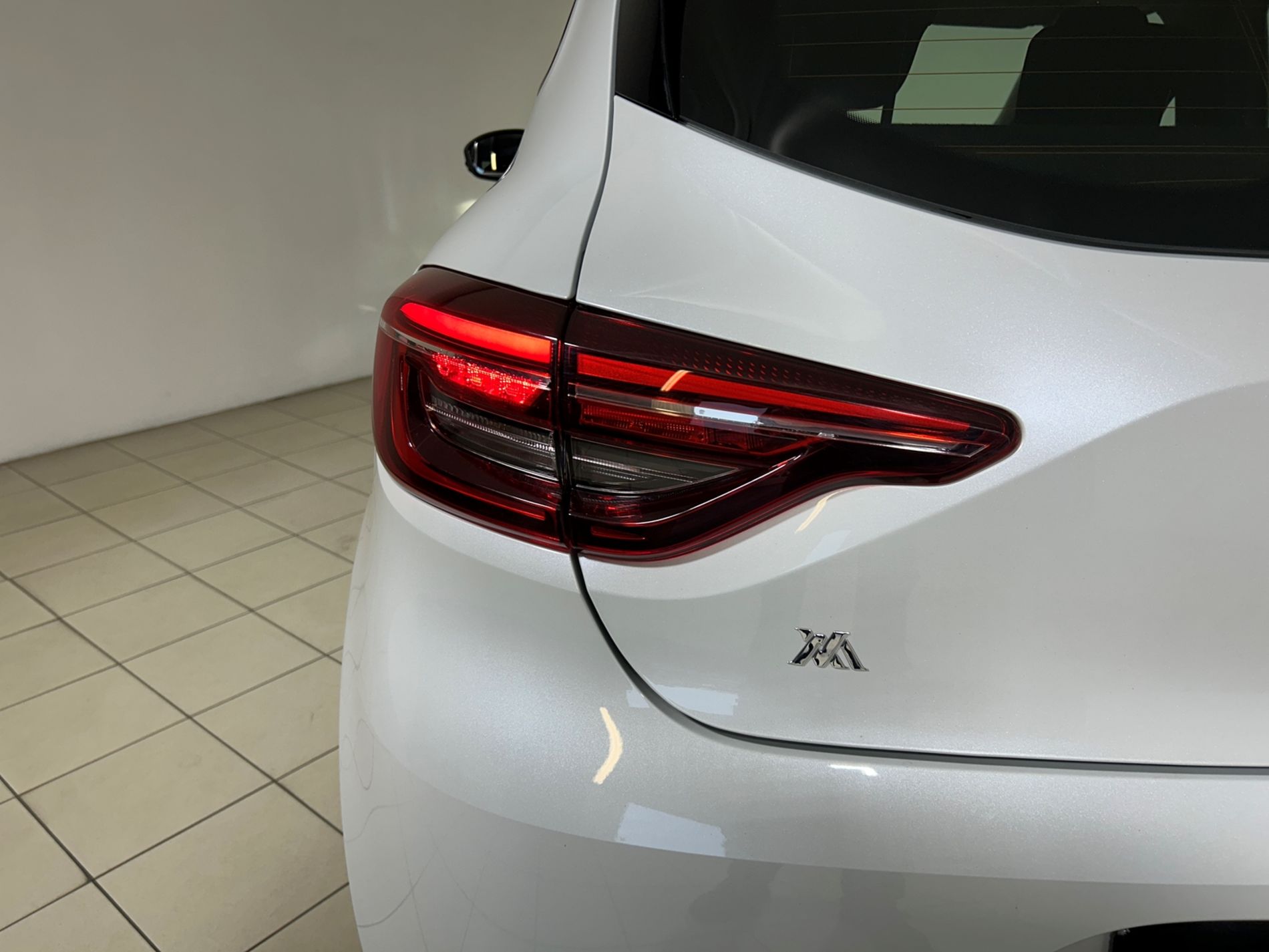 Clio 1.5 Business 100cv - Autoviemme