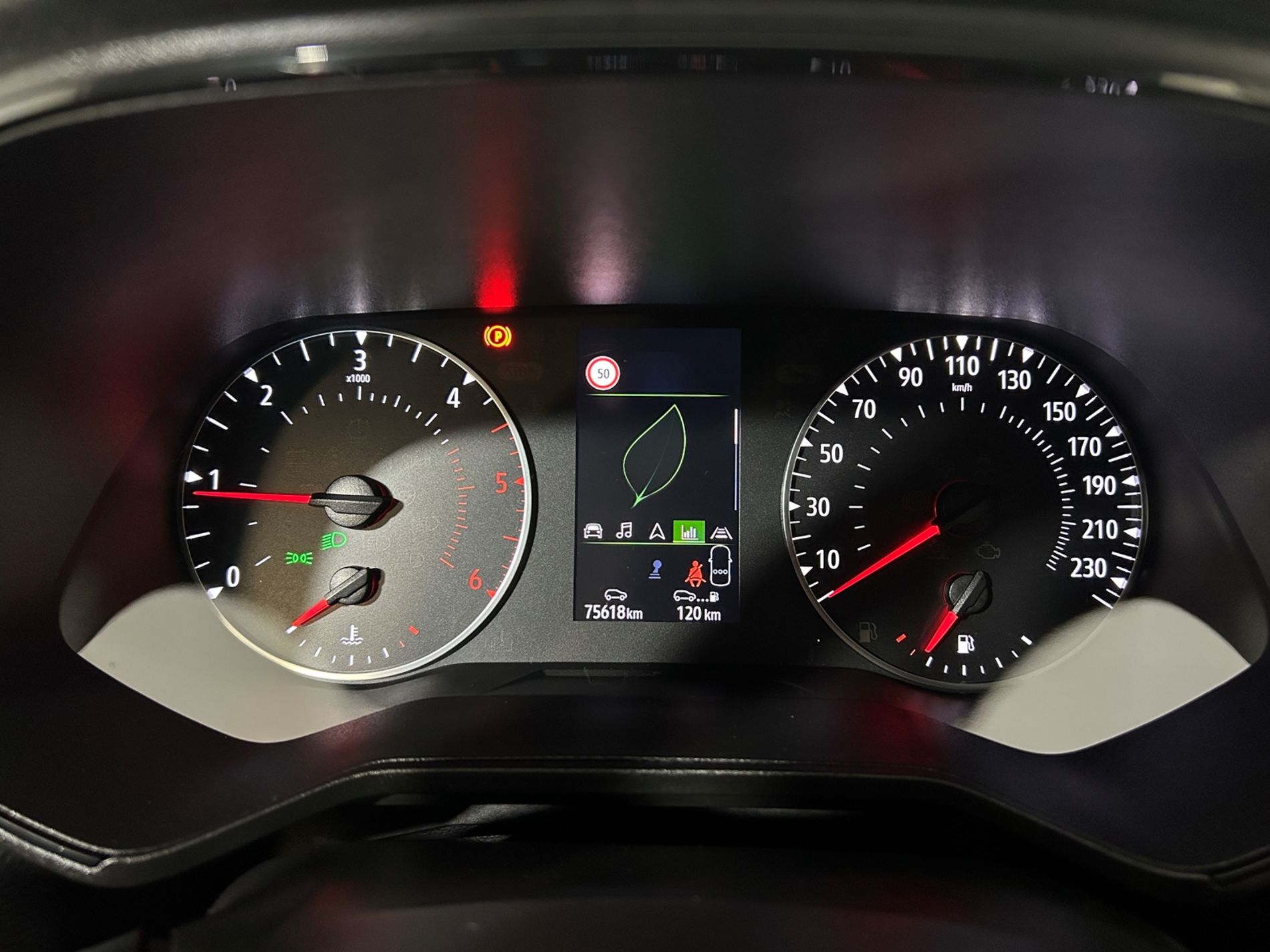 Clio 1.5 Business 100cv - Autoviemme