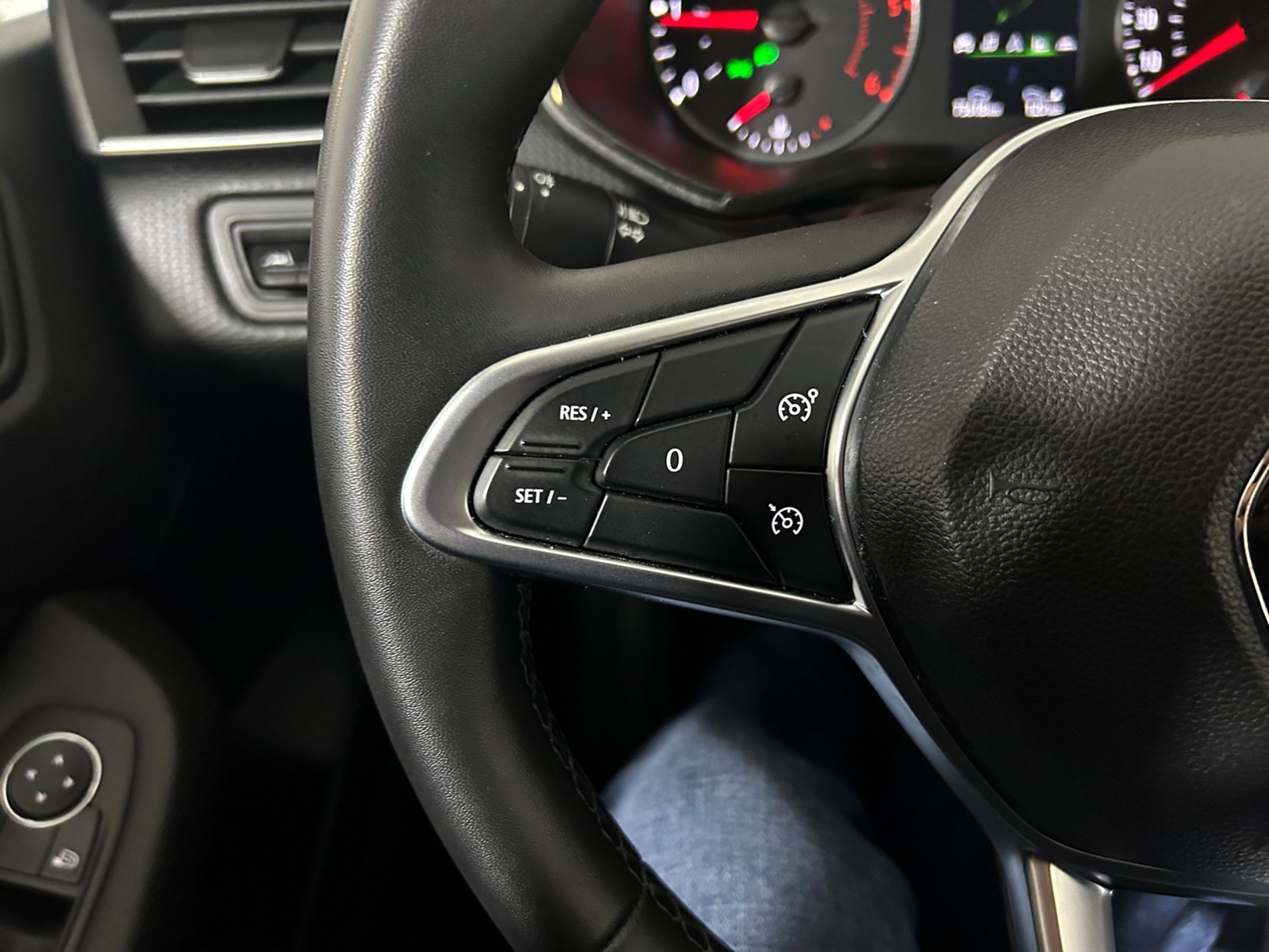 Clio 1.5 Business 100cv - Autoviemme