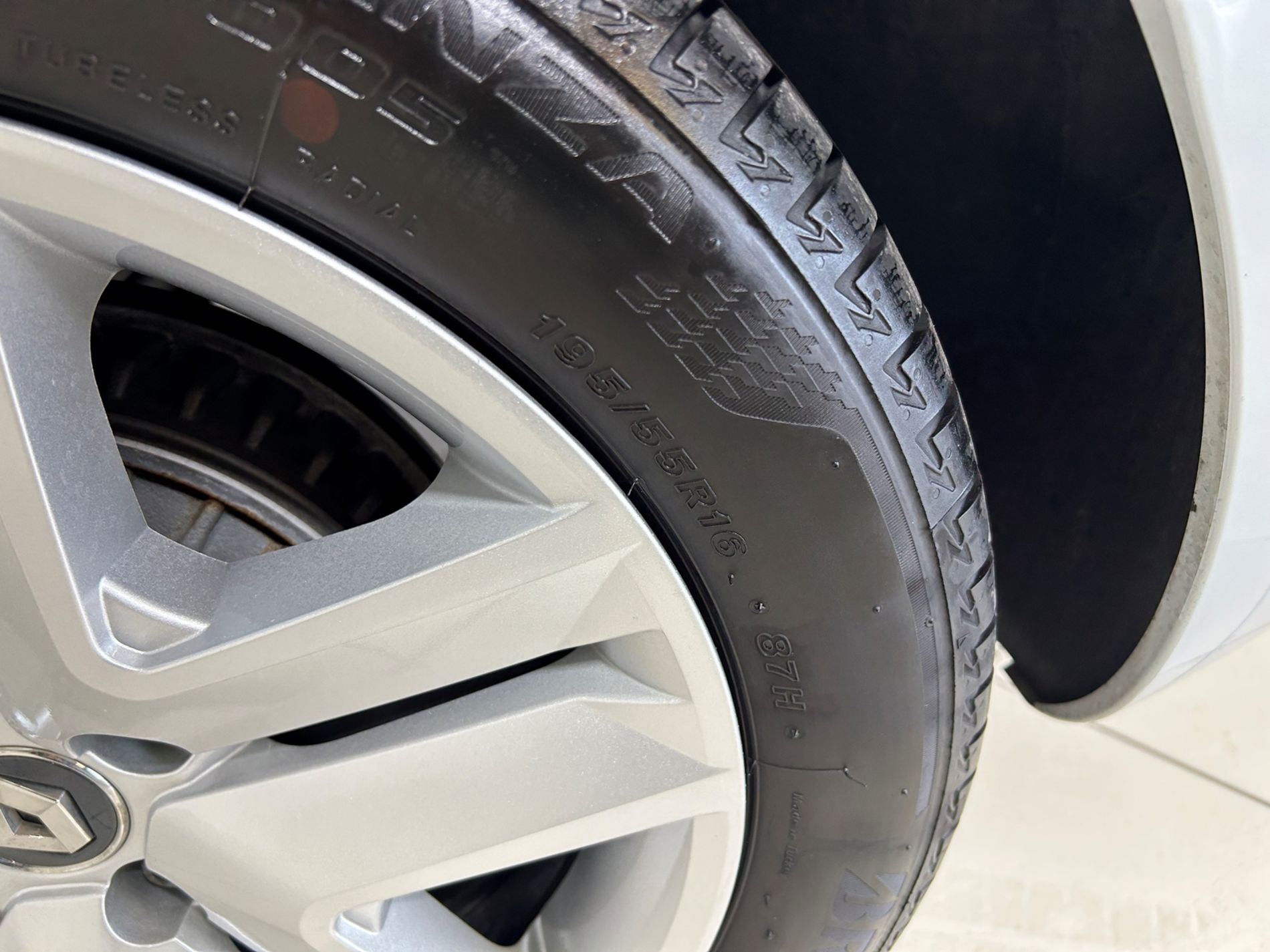 Clio 1.5 Business 100cv - Autoviemme