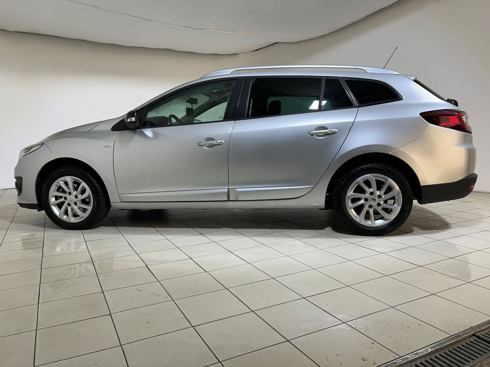 Renault Megane SporTour 1.5 dci Limited 110cv - Autoviemme