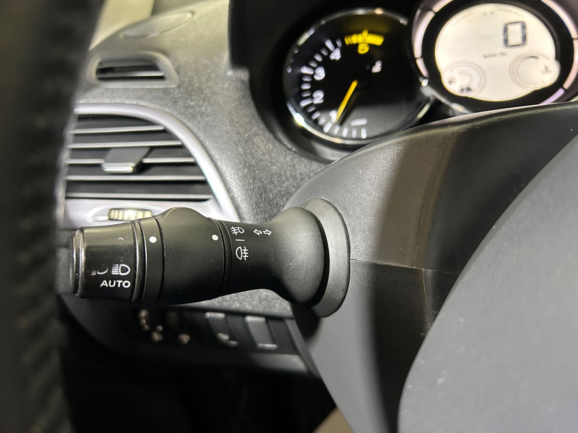 Renault Megane SporTour 1.5 dci Limited 110cv - Autoviemme