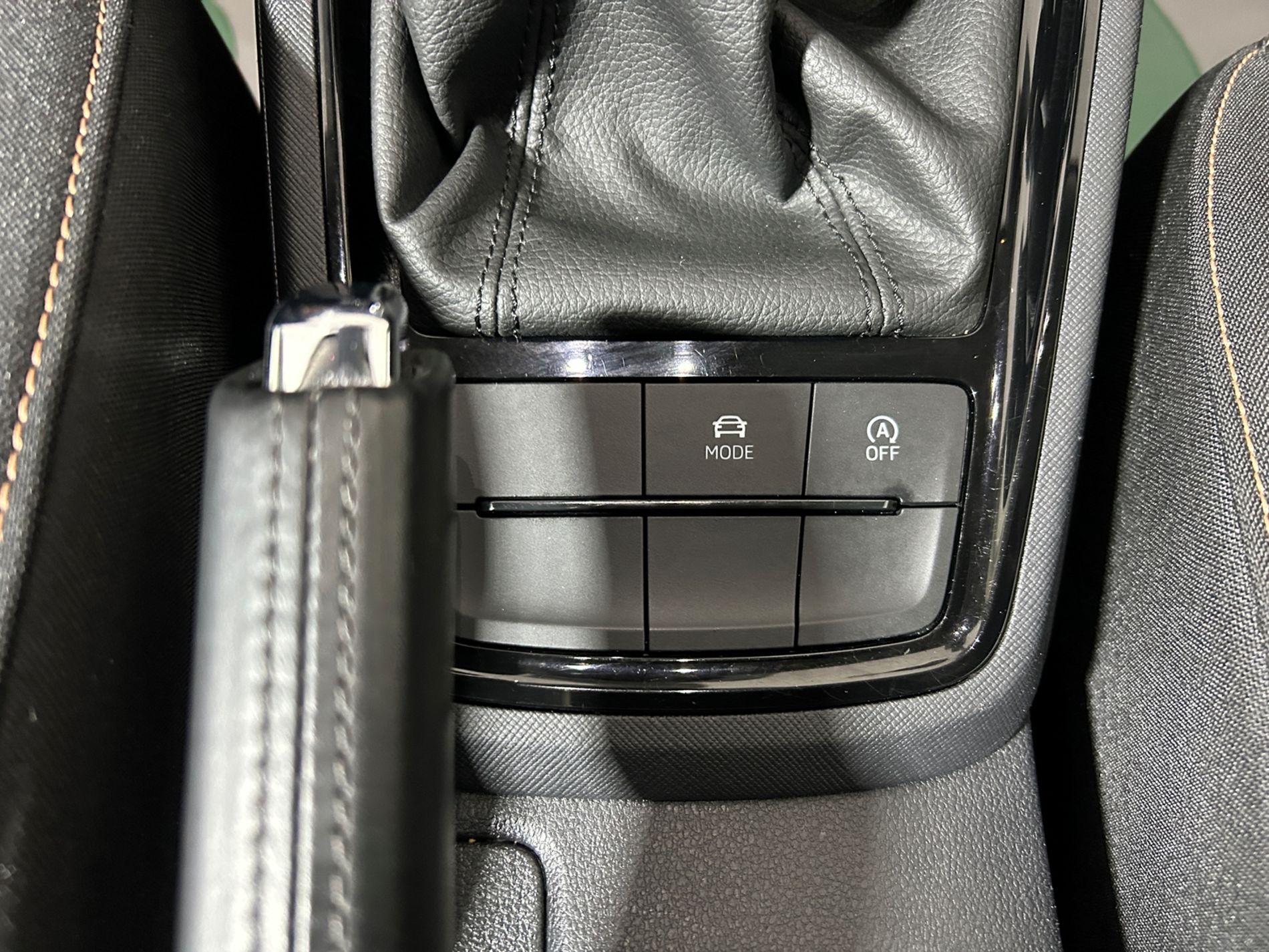 Skoda Kamiq 1.0 tsi Scoutline 110 cv dsg - Autoviemme