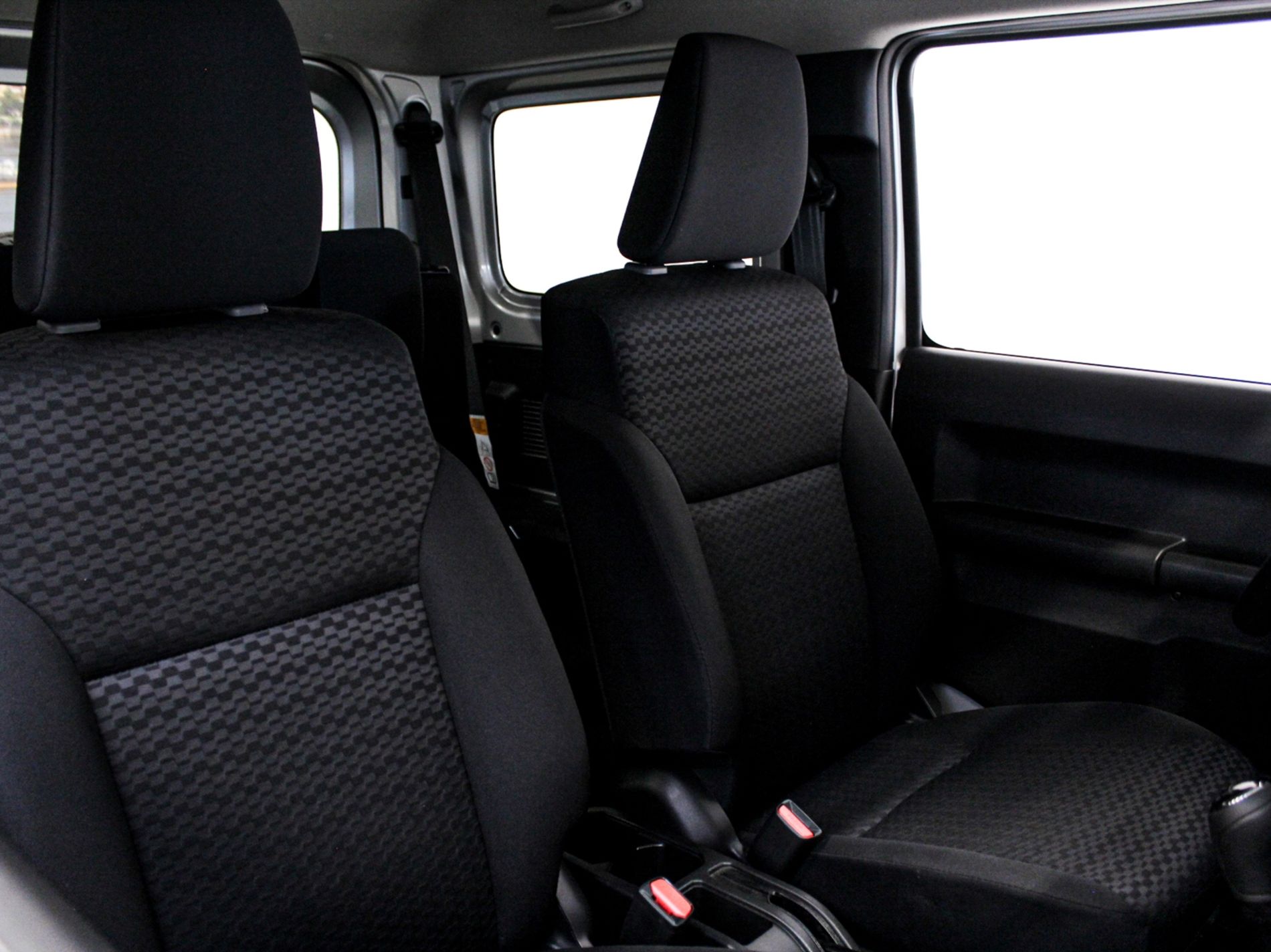 Suzuki Jimny 1.5 at3 porte - Autoviemme