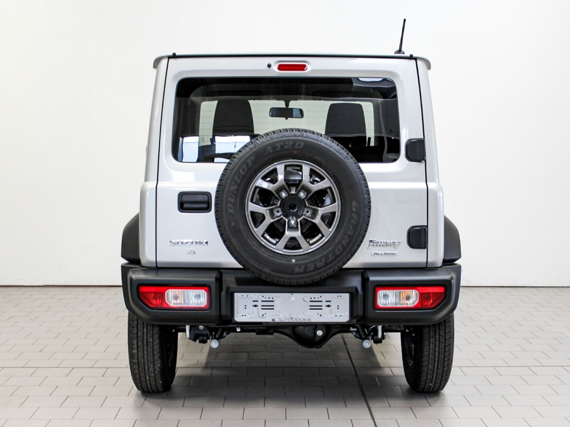 Suzuki Jimny 1.5 at3 porte - Autoviemme