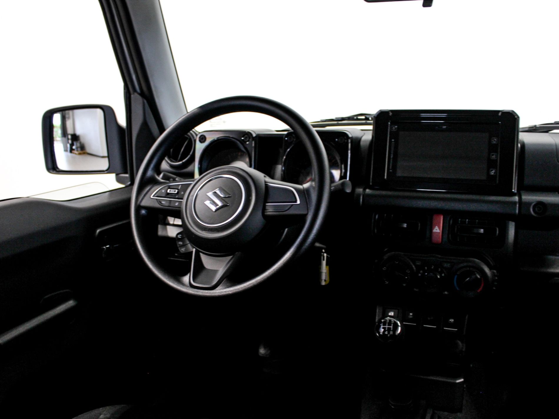 Suzuki Jimny 1.5 at3 porte - Autoviemme