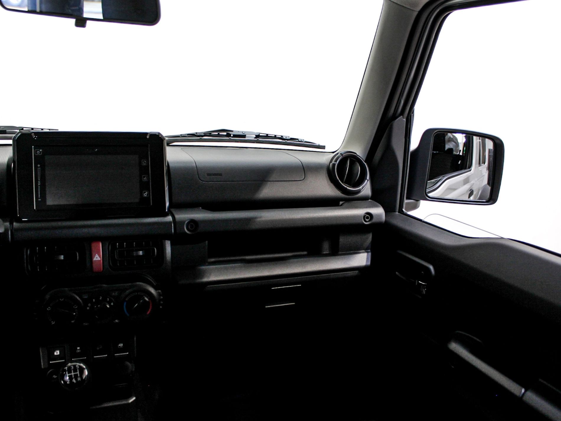 Suzuki Jimny 1.5 at3 porte - Autoviemme