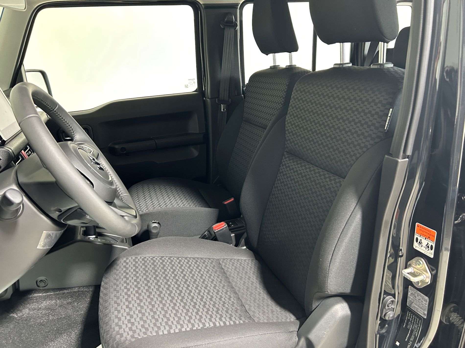 Suzuki Jimny 1.5 Cambio Automatico 5 porte 4 posti - Autoviemme