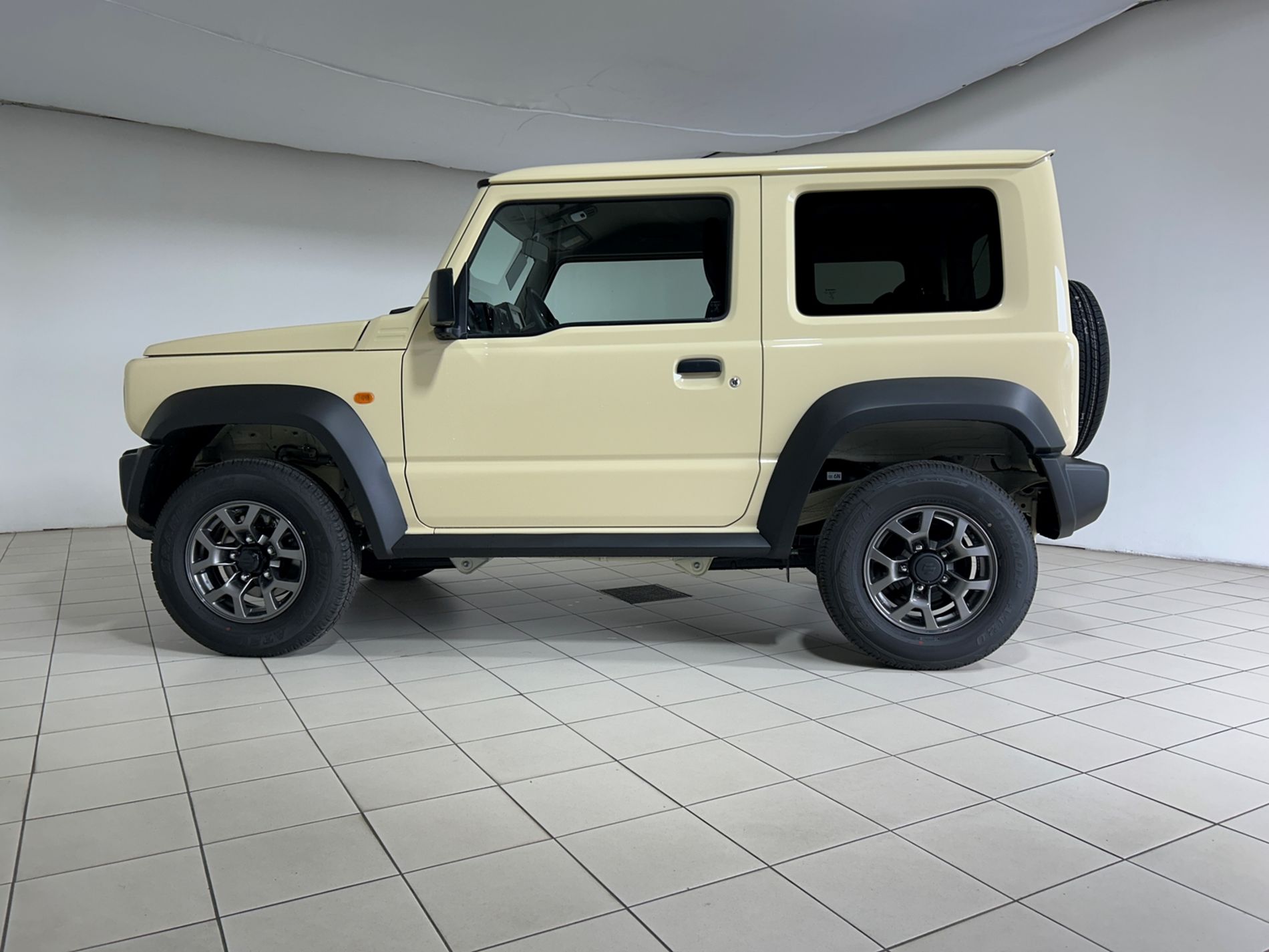 Suzuki 1.5 3p GL Autovettura 4 posti - Autoviemme