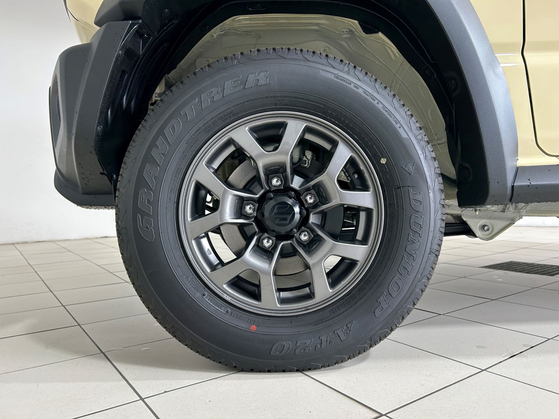 Suzuki Jimny GLX - Autoviemme