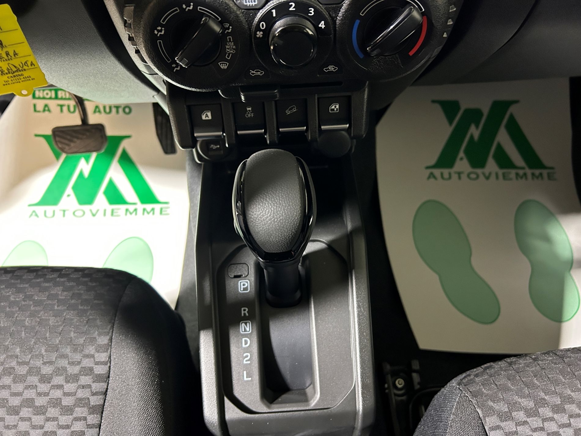 Suzuki Jimny GLX 4 posti 3 porte cambio automatico - Autoviemme