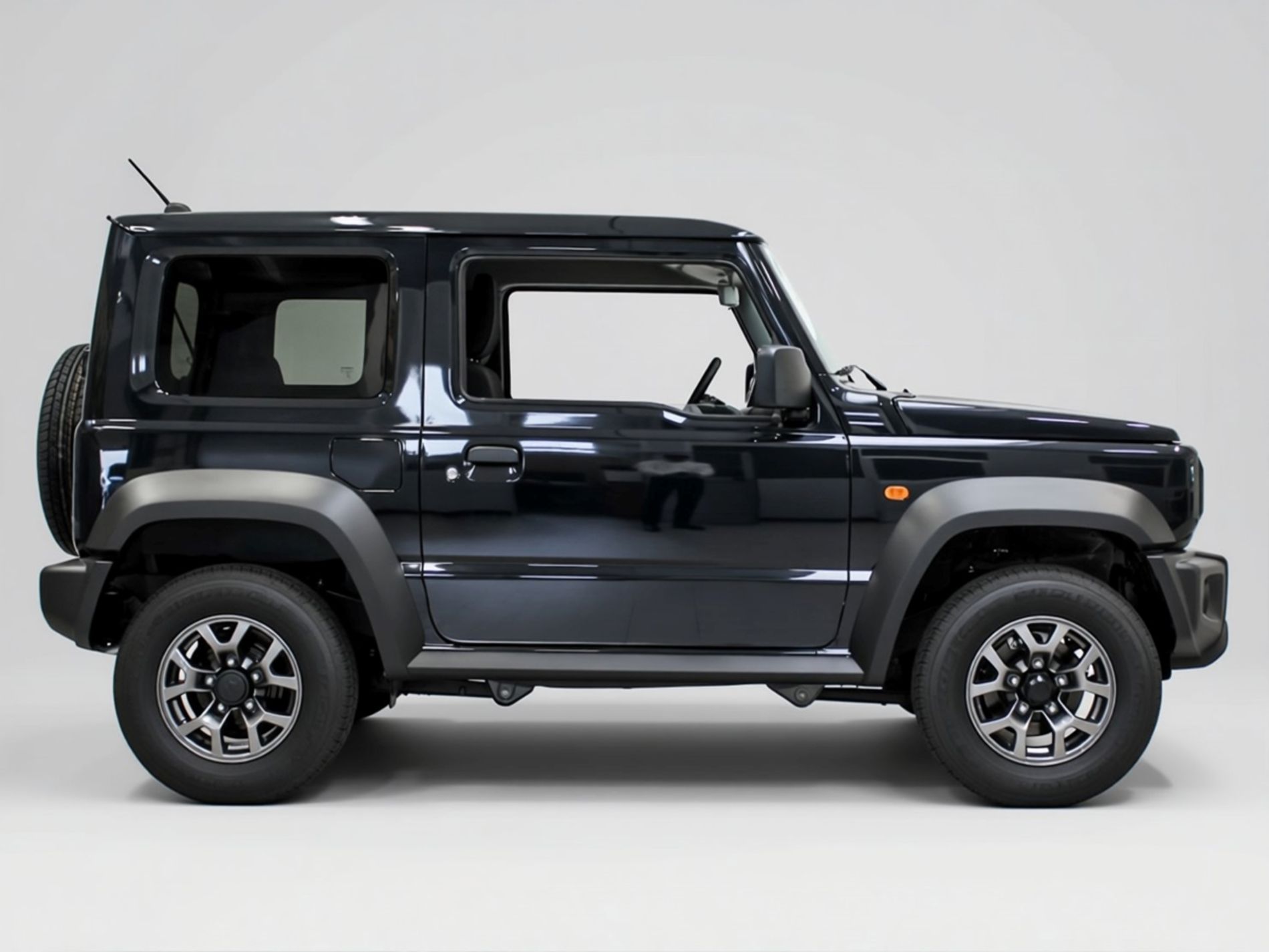 Jimny 1.5 GL 3 porte 4wd allgrip auto 4 posti - Autoviemme