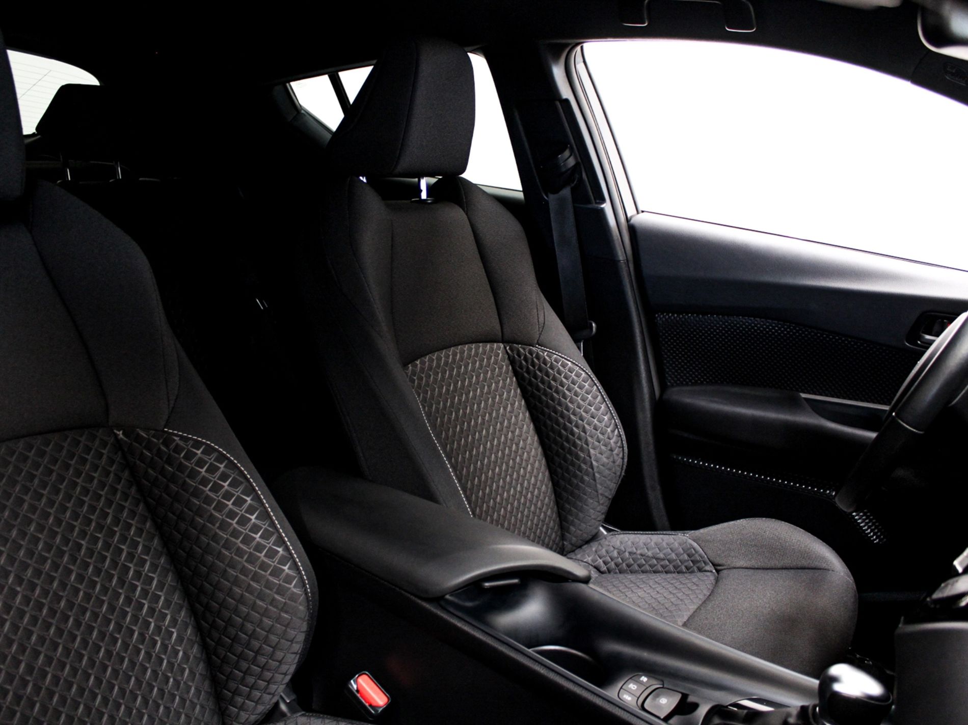 C-HR 1.8h Active e-cvt - Autoviemme