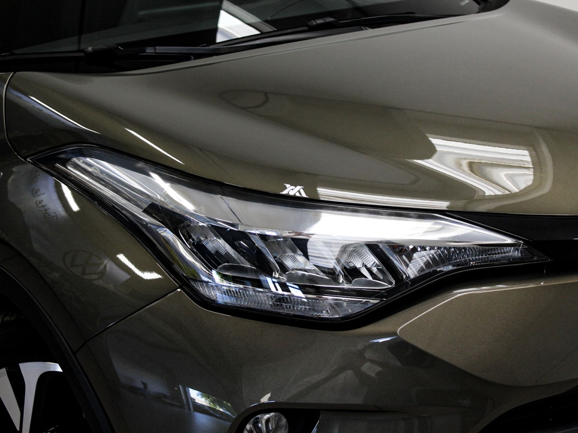 Toyota C-HR 1.8h Lounge e-cvt - Autoviemme