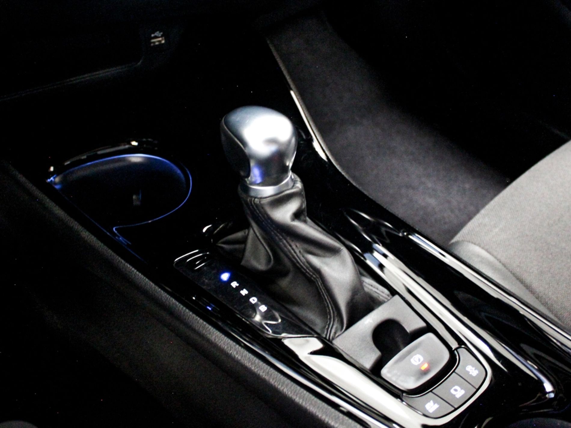 C-HR 1.8h Trend e-cvt - Autoviemme